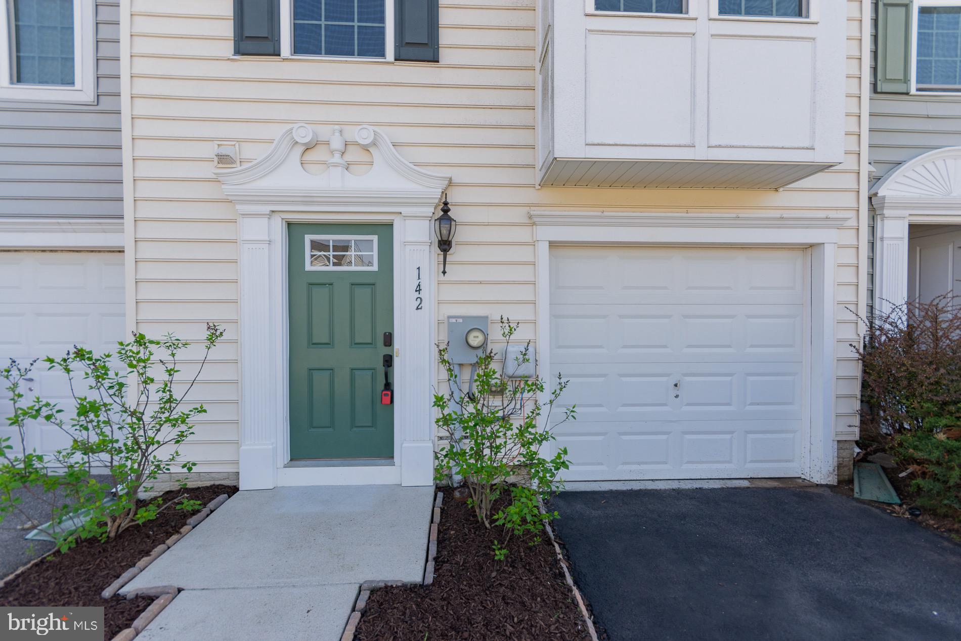 POTOMAC STATION - Residential