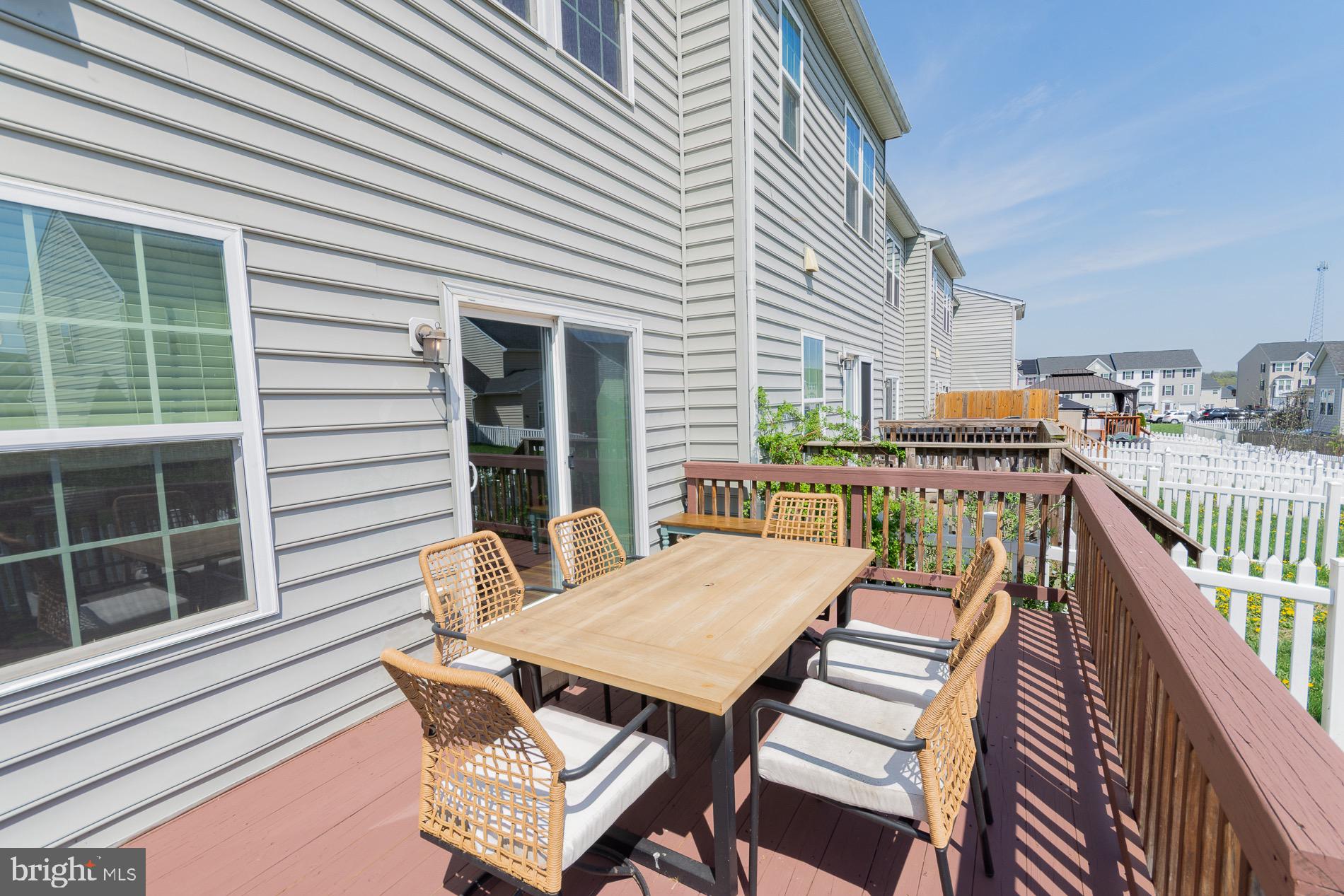 POTOMAC STATION - Residential