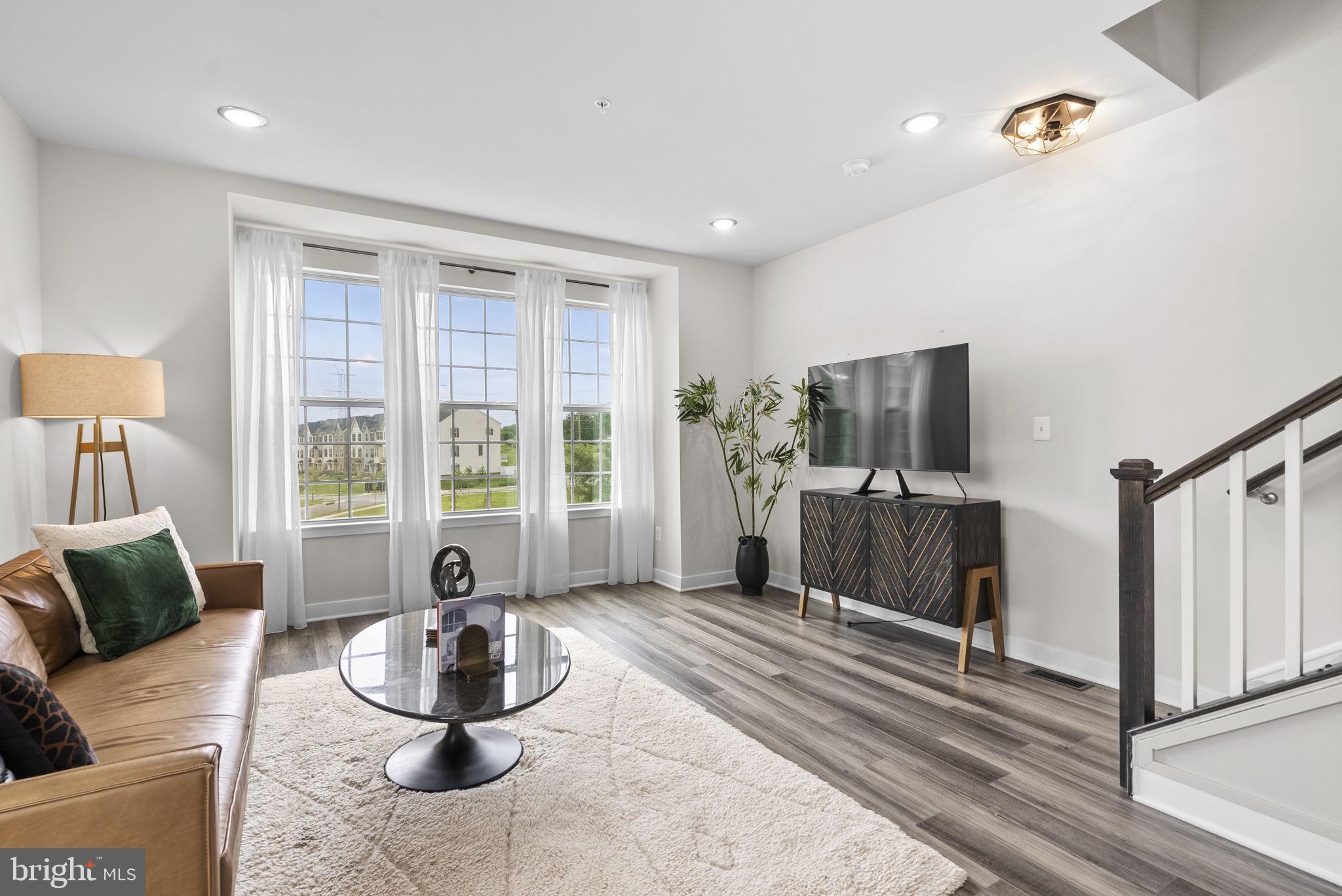 MONTGOMERY VILLAGE - Residential