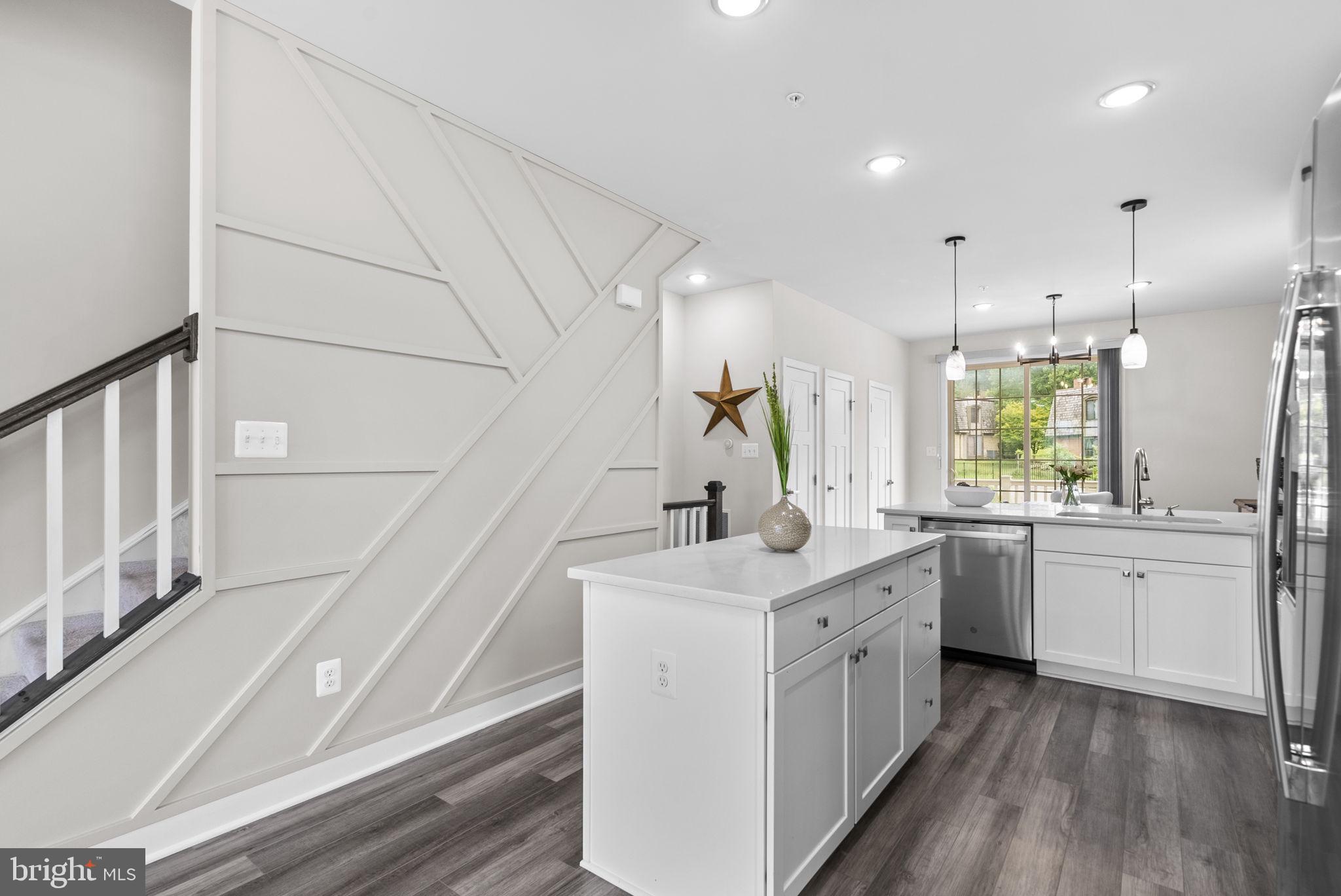 MONTGOMERY VILLAGE - Residential