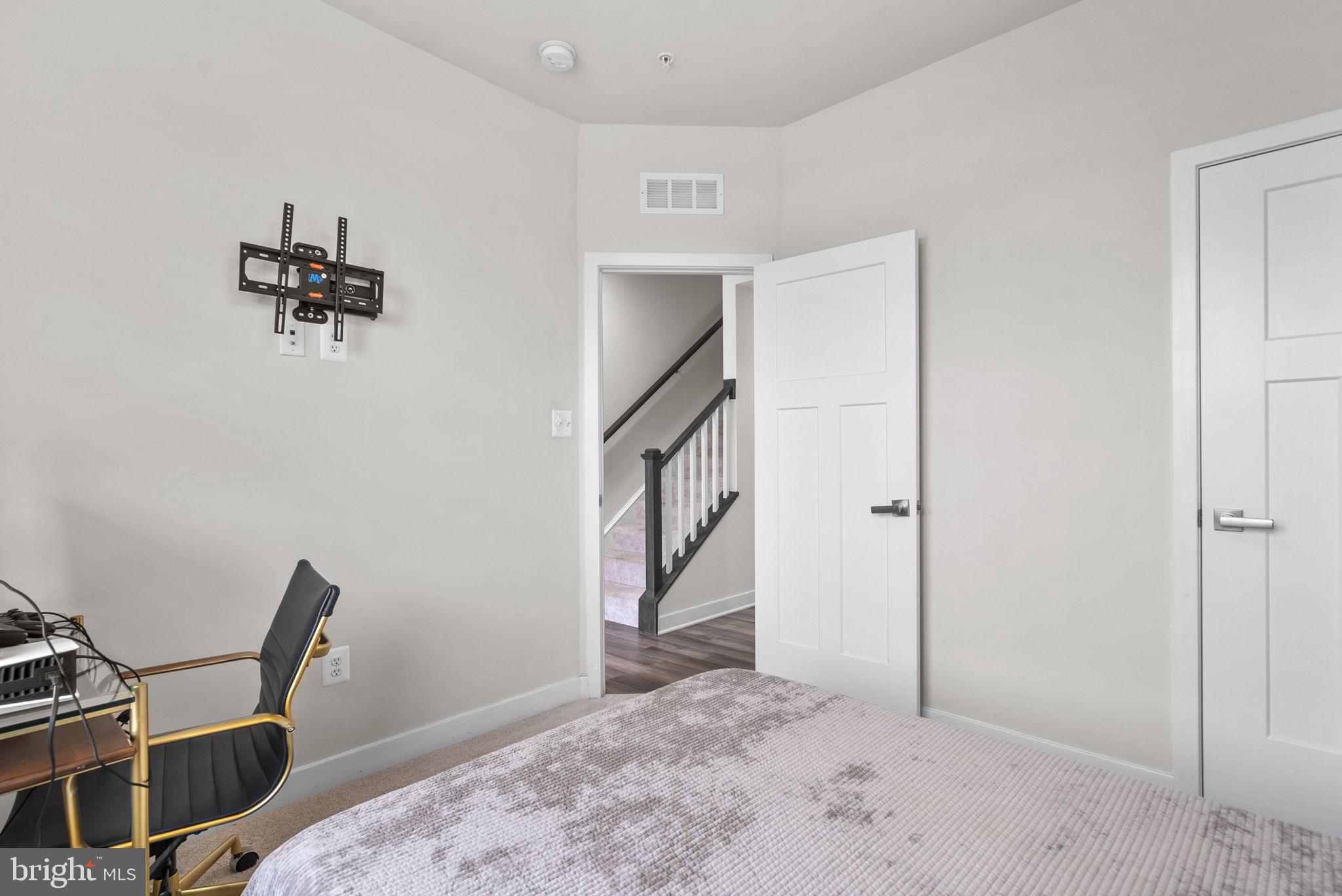 MONTGOMERY VILLAGE - Residential