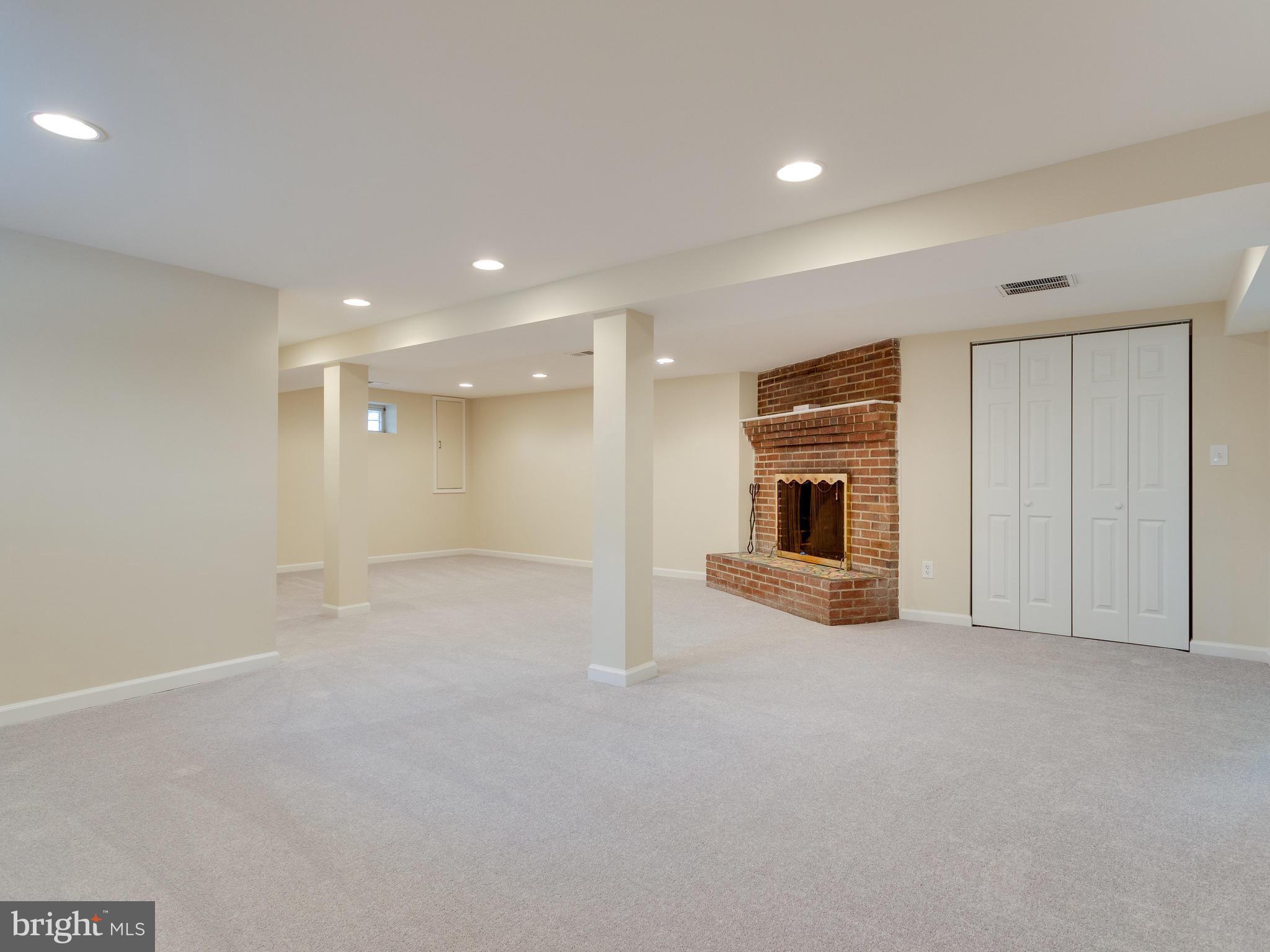 D F HANNA - Residential