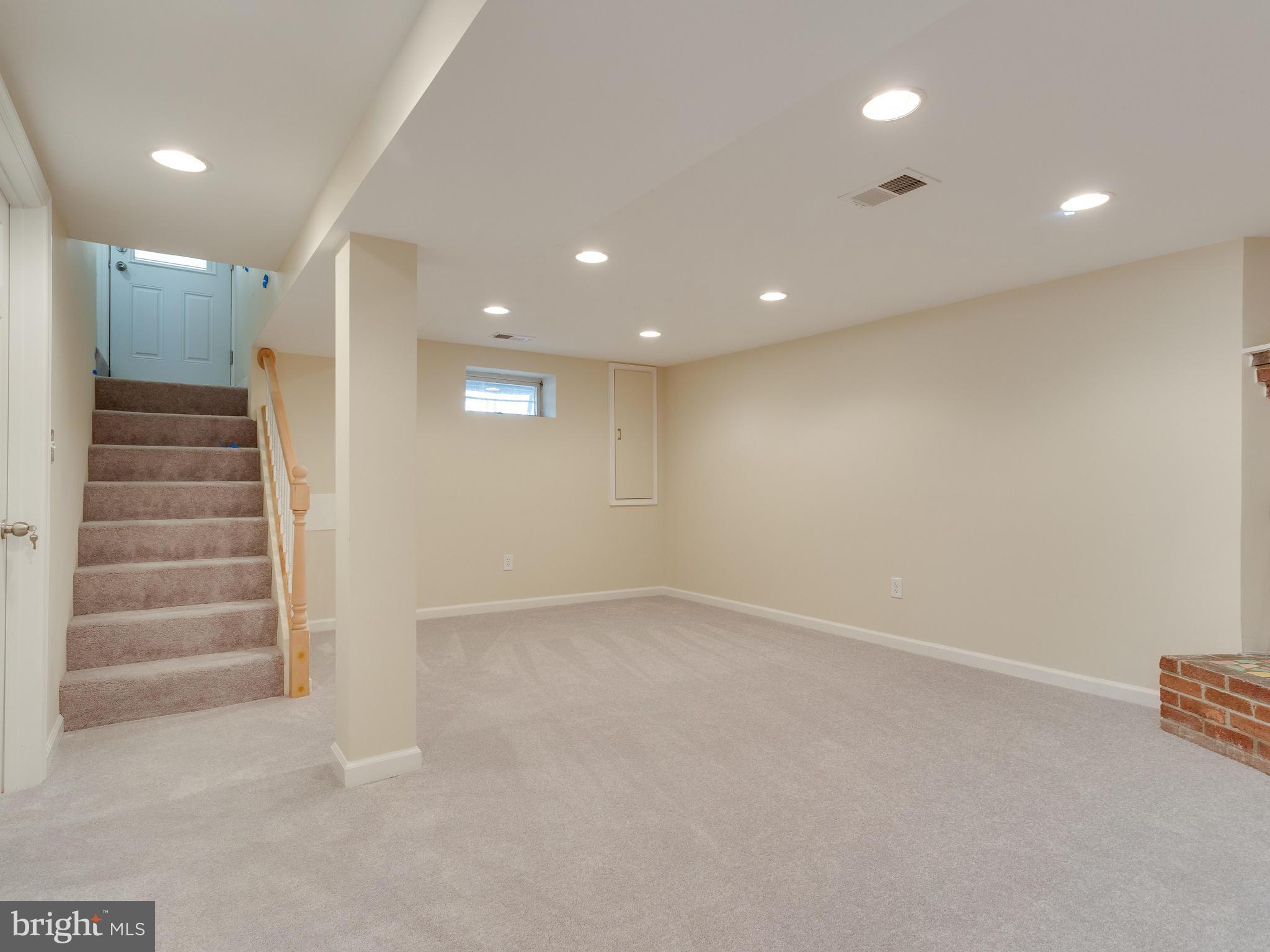 D F HANNA - Residential