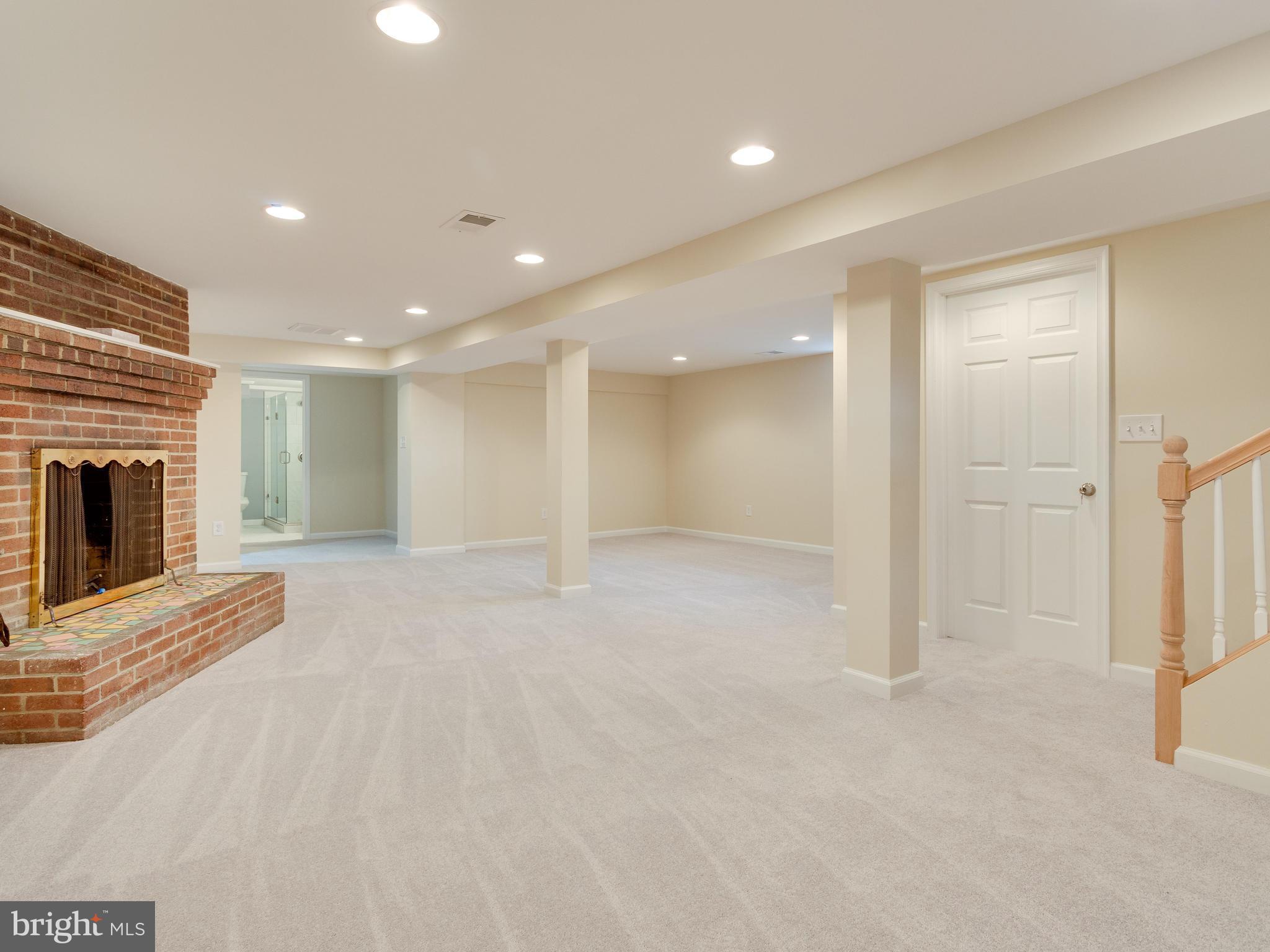 D F HANNA - Residential