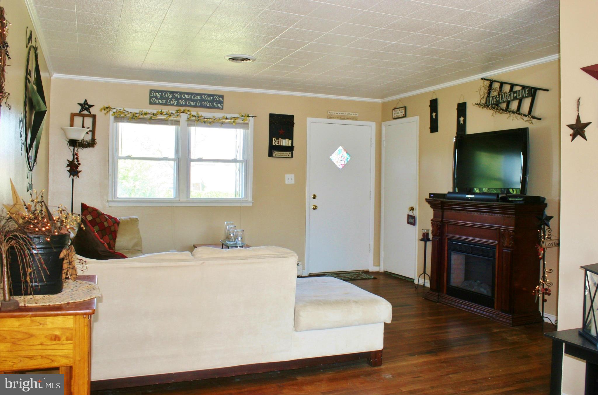 WESLEY AVENUE GARDEN - Residential