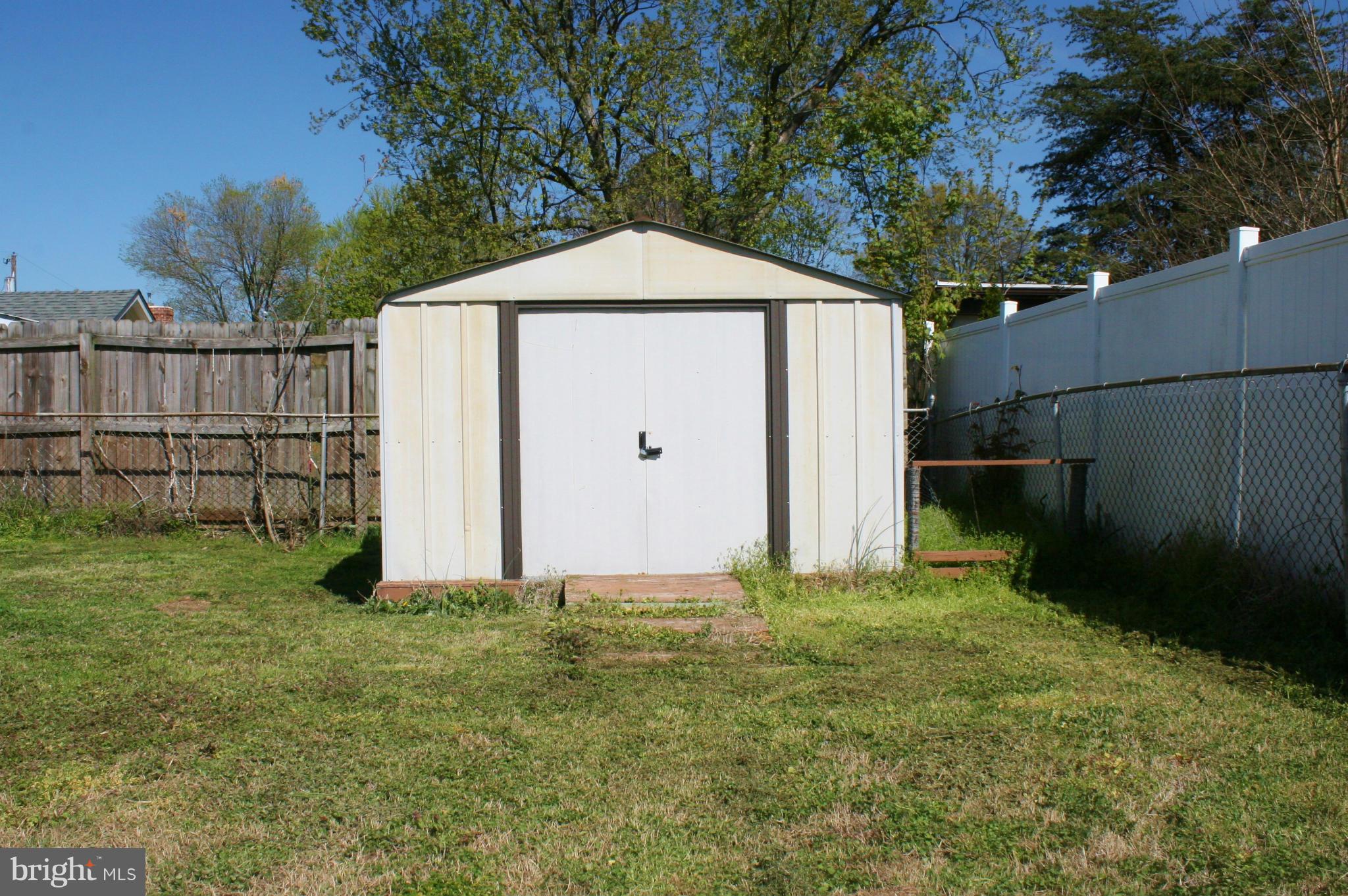 WESLEY AVENUE GARDEN - Residential
