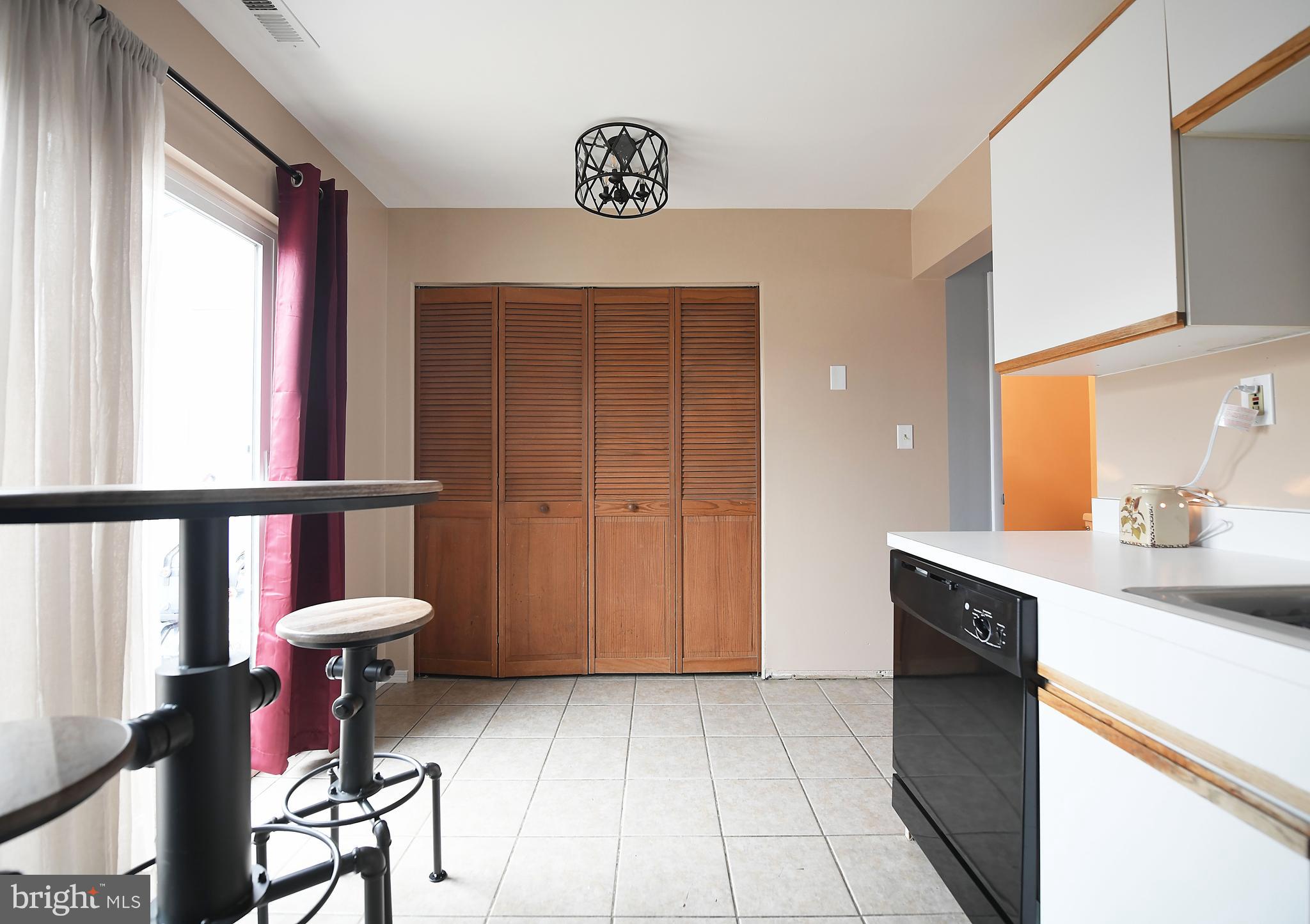 VILLAGE OF PAWNEE - Residential