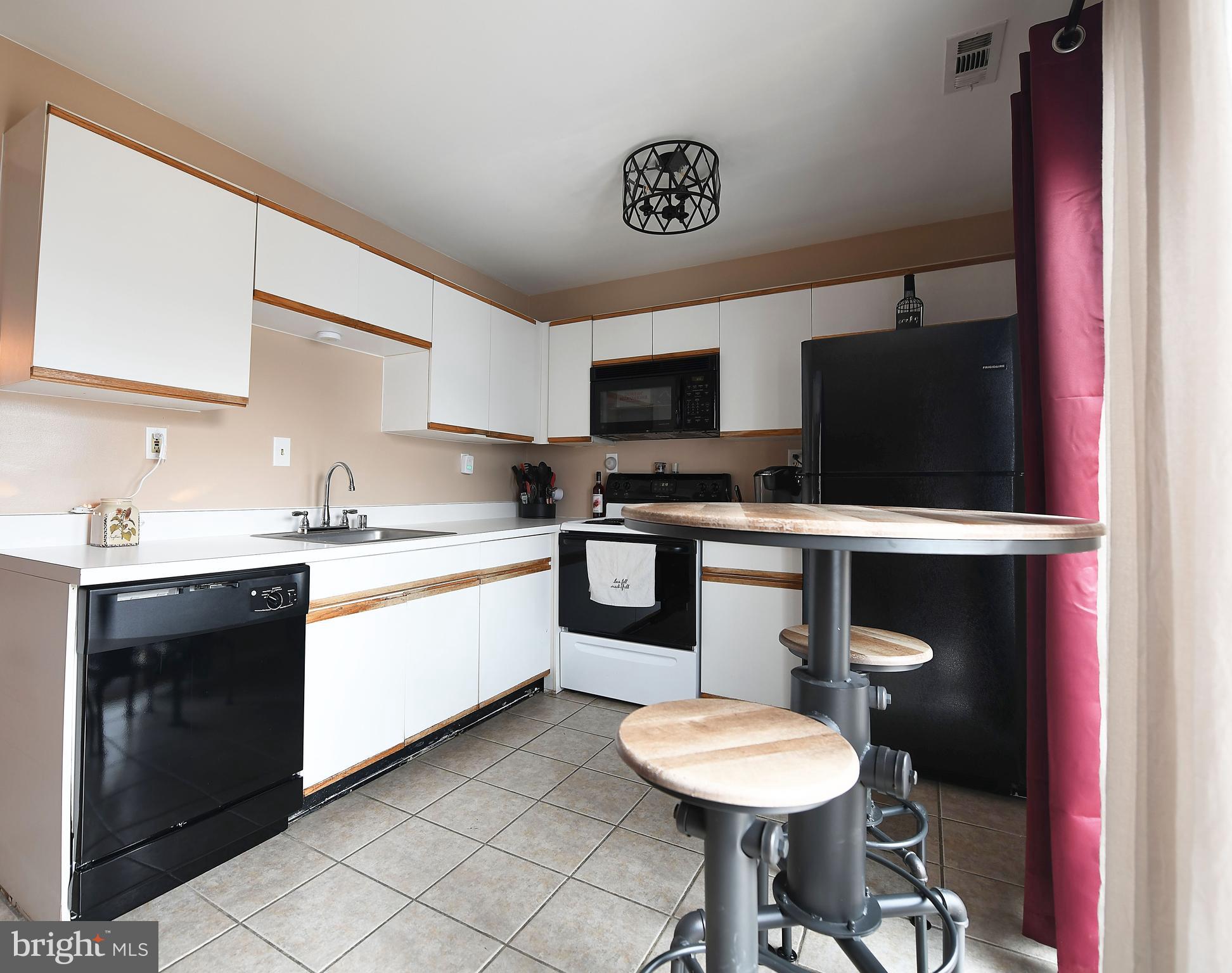 VILLAGE OF PAWNEE - Residential