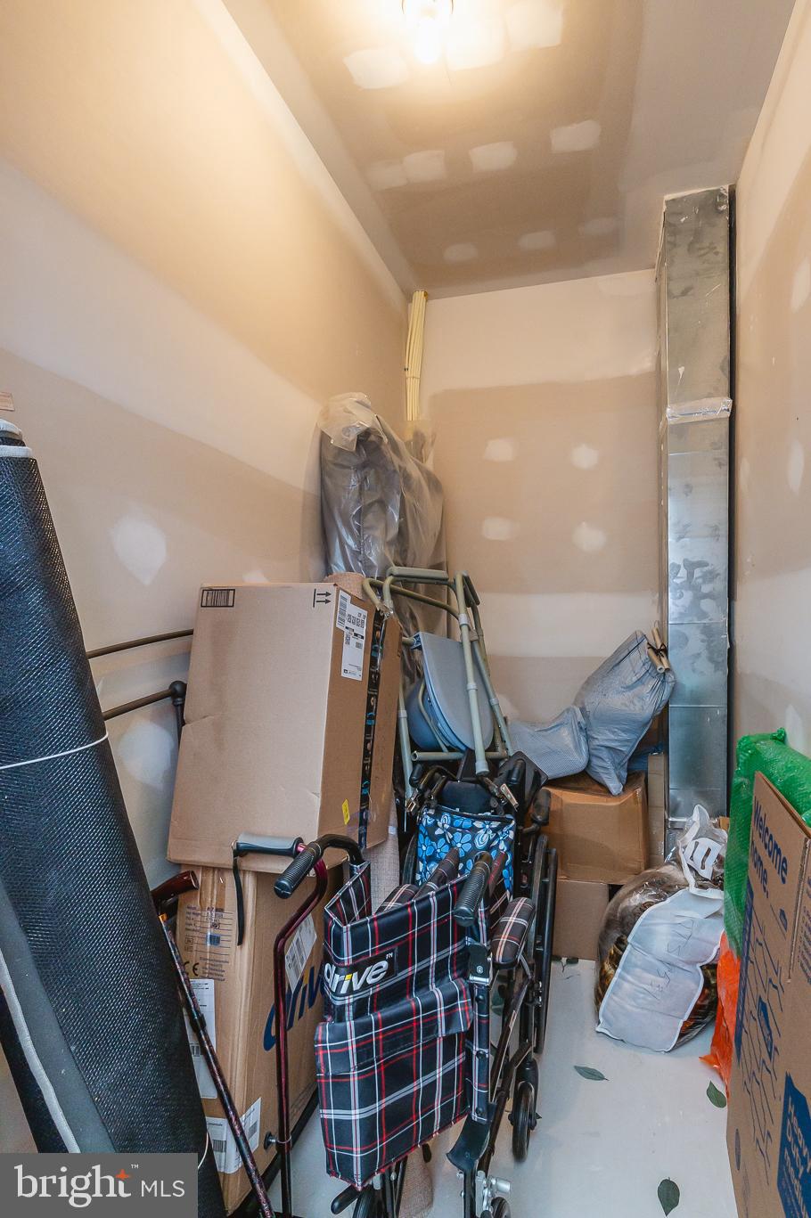 VILLAGE OF MILL RUN - Residential