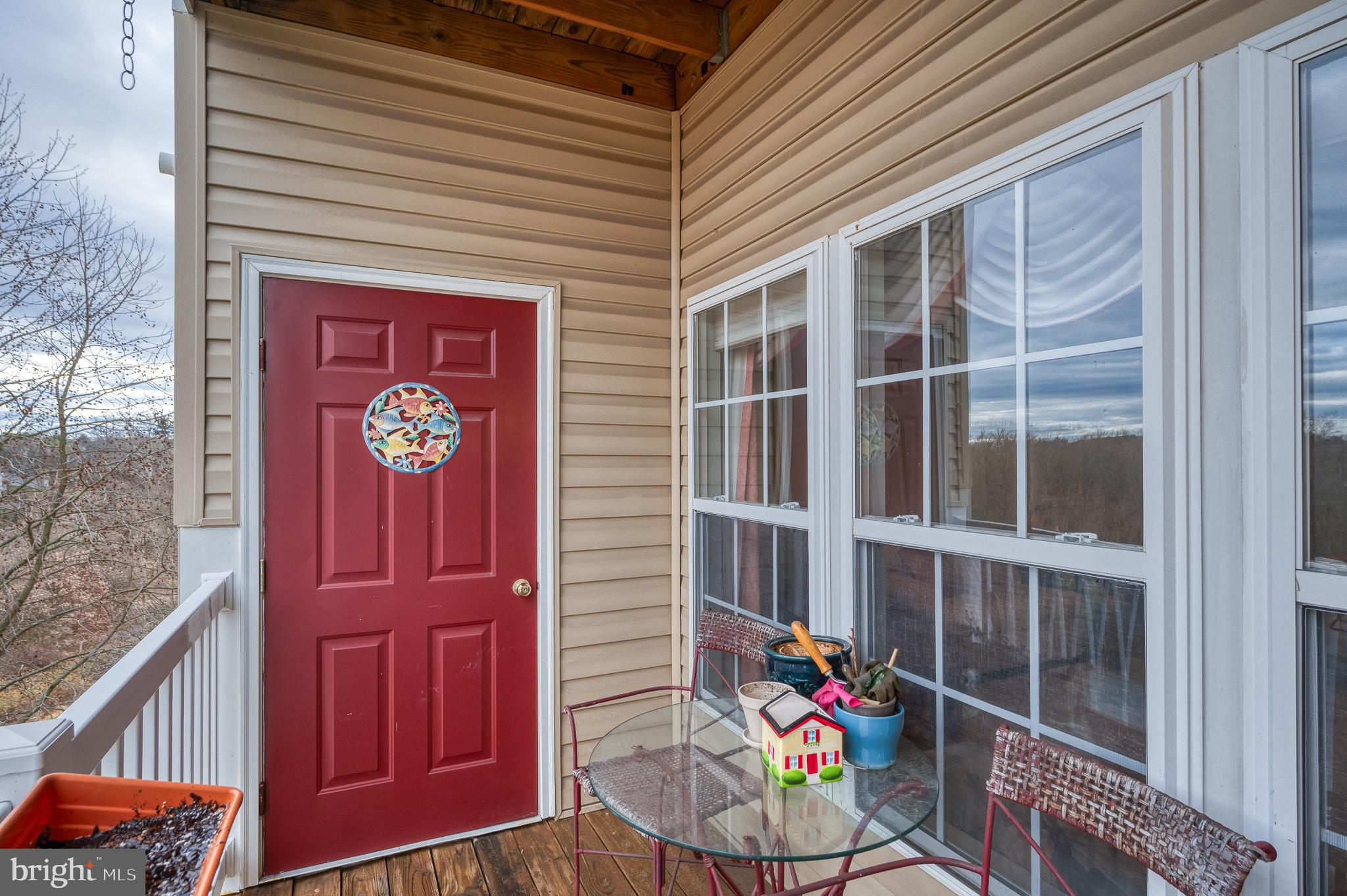 VILLAGE OF MILL RUN - Residential