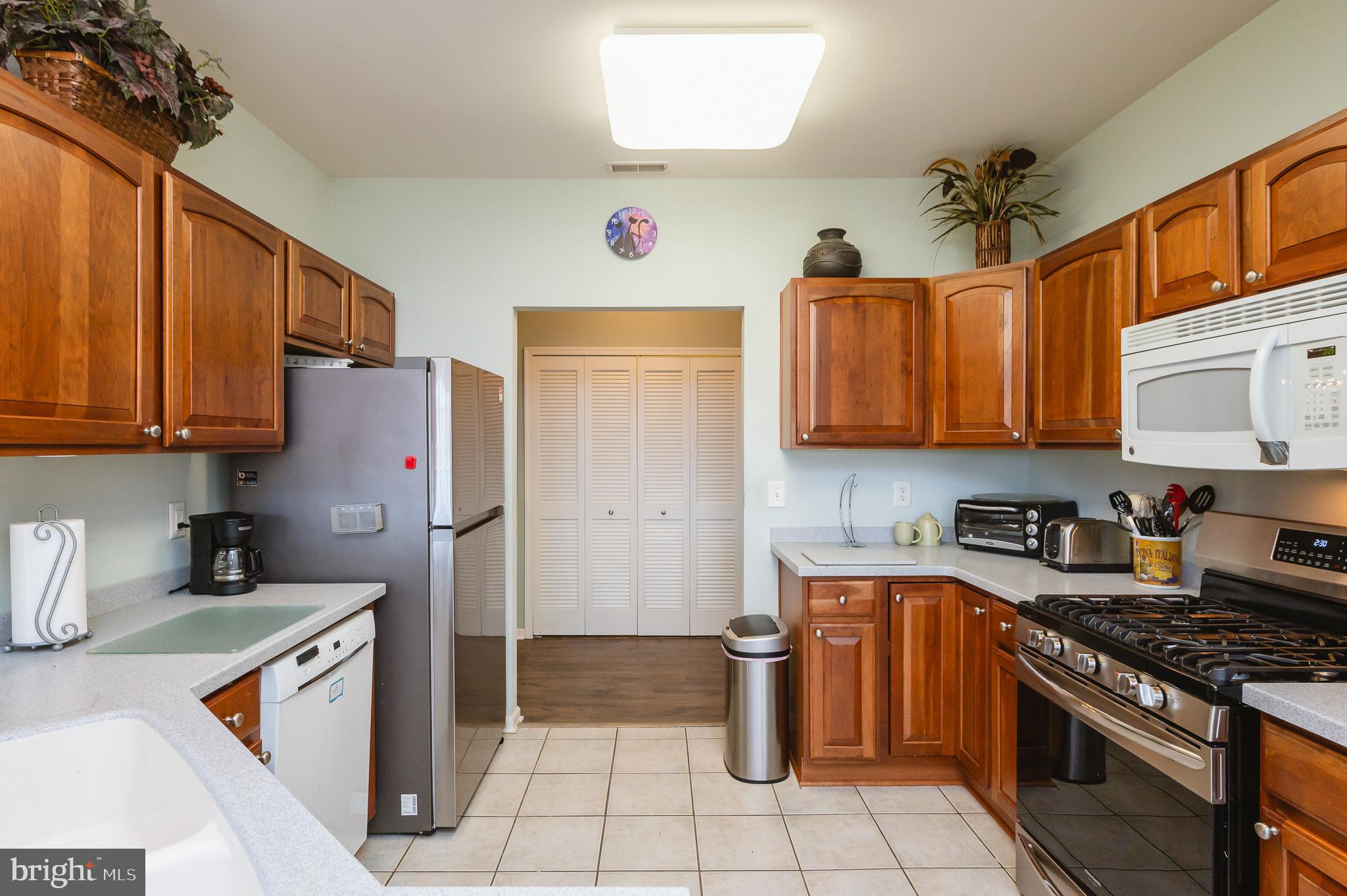 VILLAGE OF MILL RUN - Residential