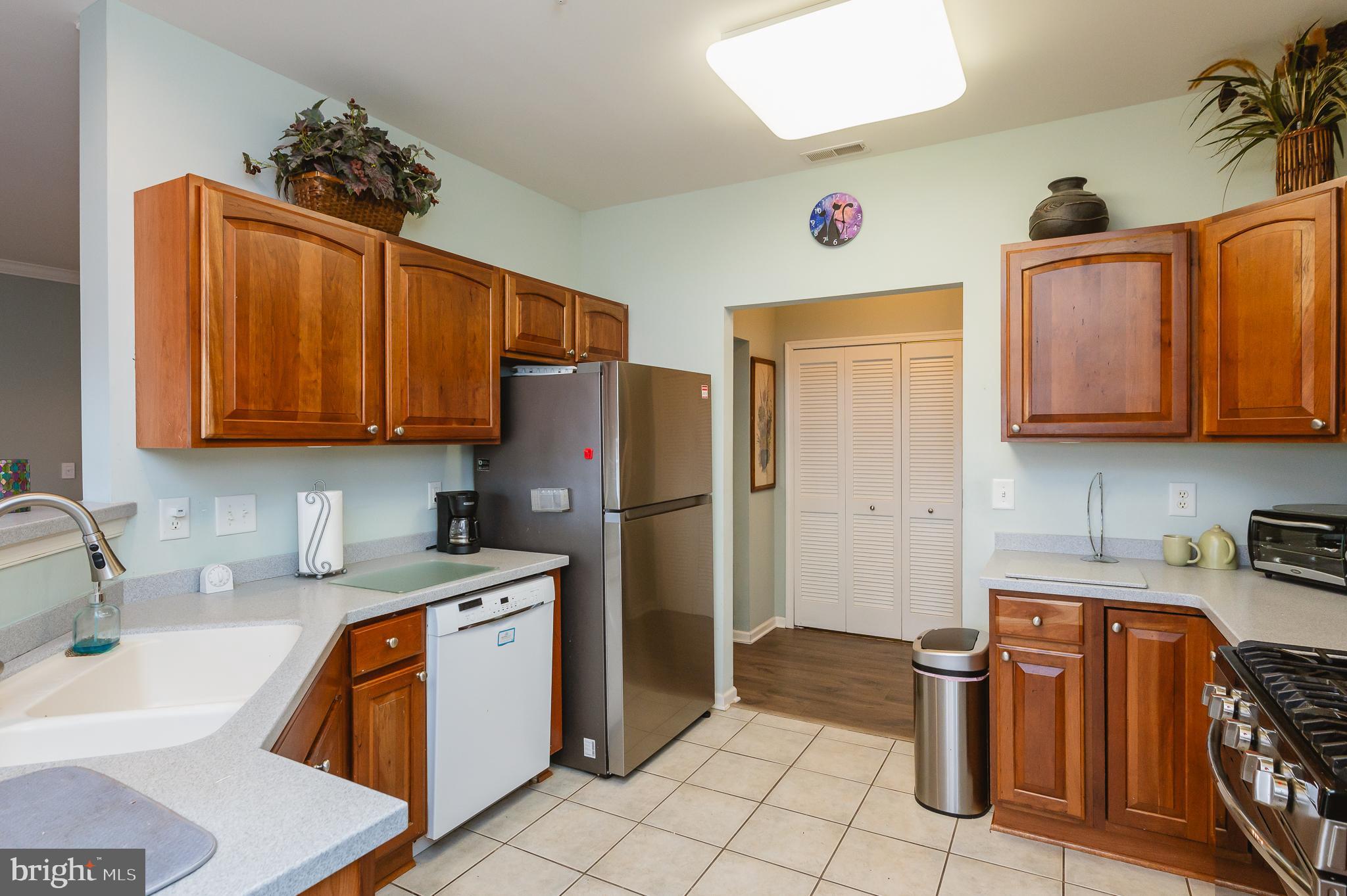 VILLAGE OF MILL RUN - Residential