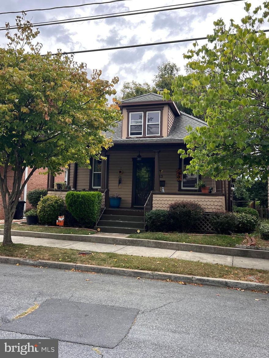 Spacious bungalow in a nice quite neighborhood in  downtown Martinsburg, with no HOA's. Very inviting large front porch and large fenced in back yard nicely landscaped with mature trees and a shed for storage. 
Home features 3 bedroom, 1 full bath all one level, walk in attic for storage and an unfinished basement.  This is such a cute place to call home!