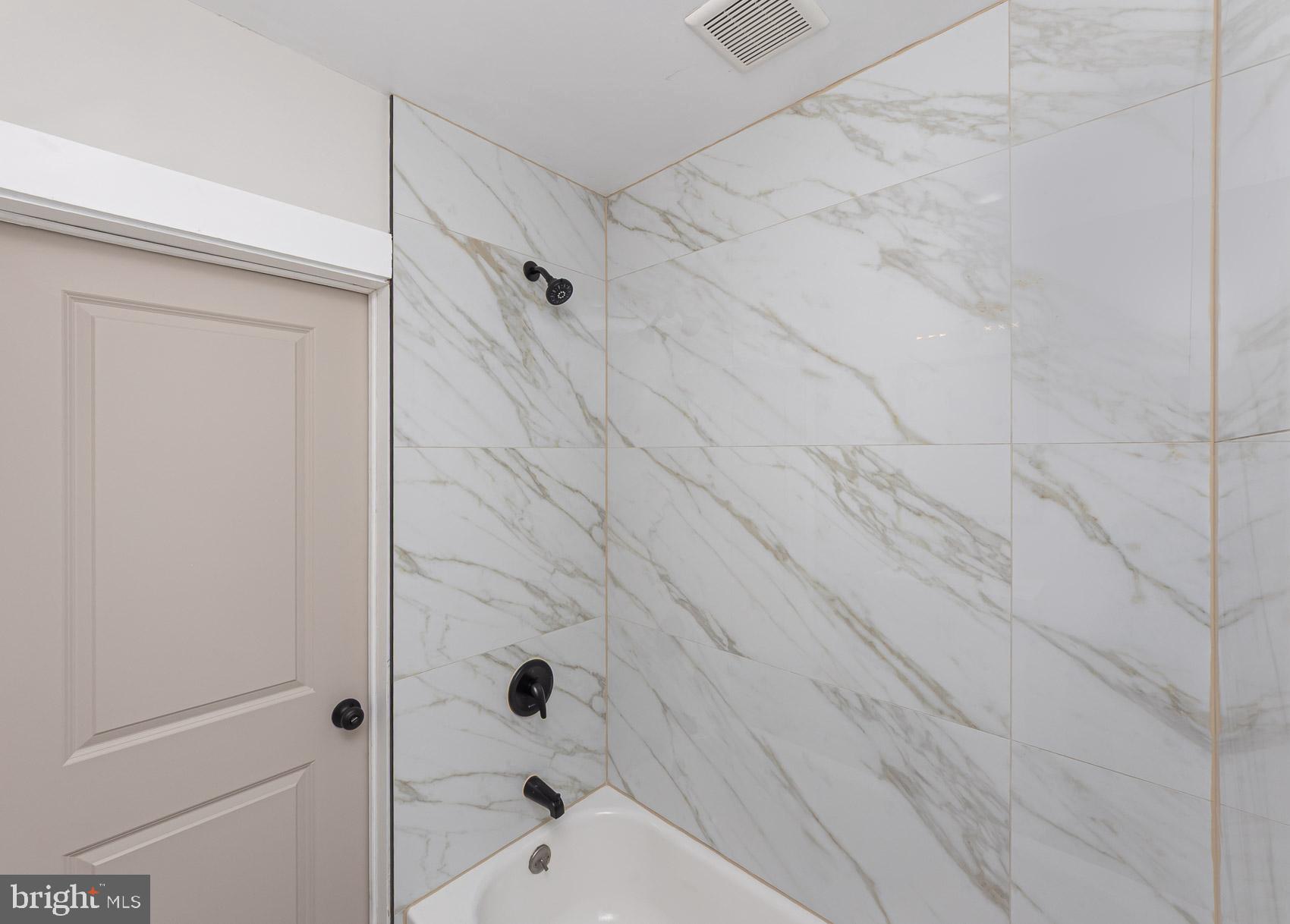 LINGANORE - Residential