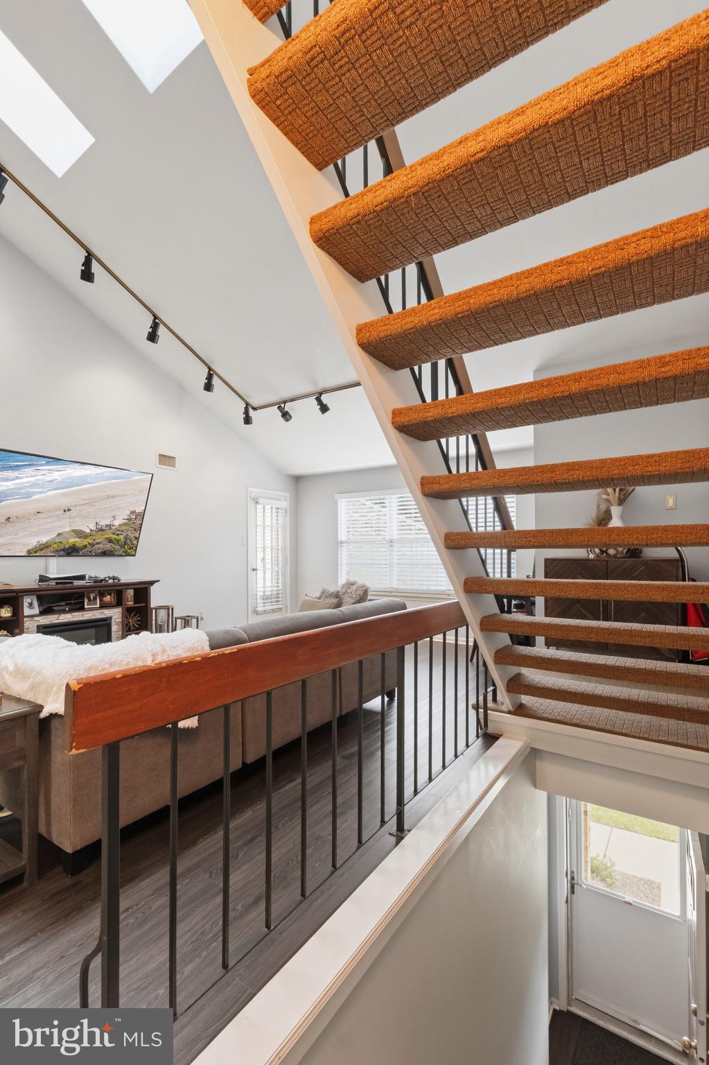 606 VALLEY GLEN ROAD CONDO 293