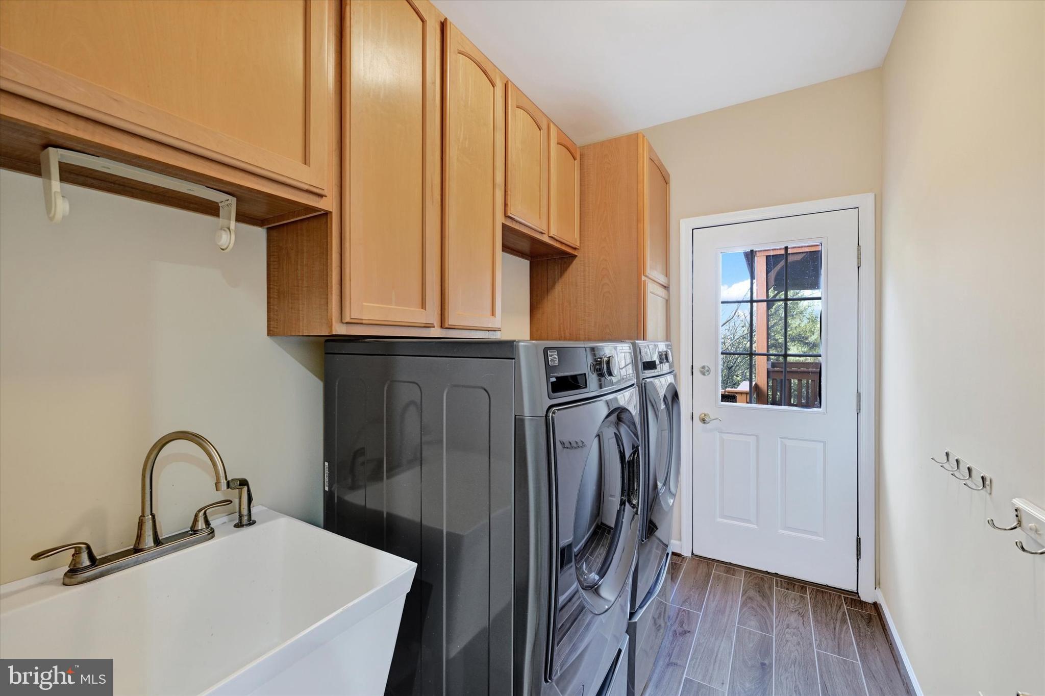 VILLAGE OF RIVER HILL - Residential