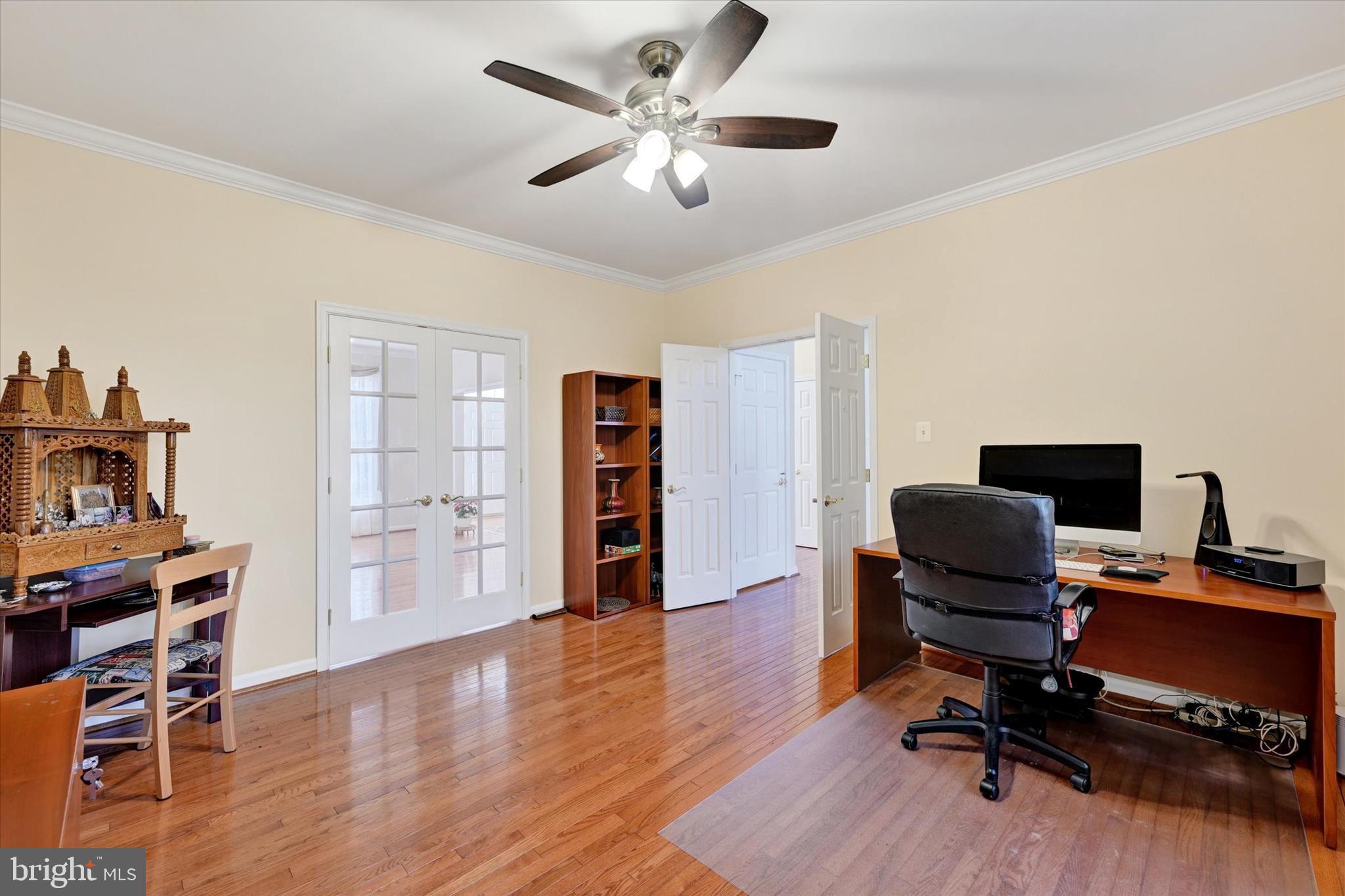 VILLAGE OF RIVER HILL - Residential