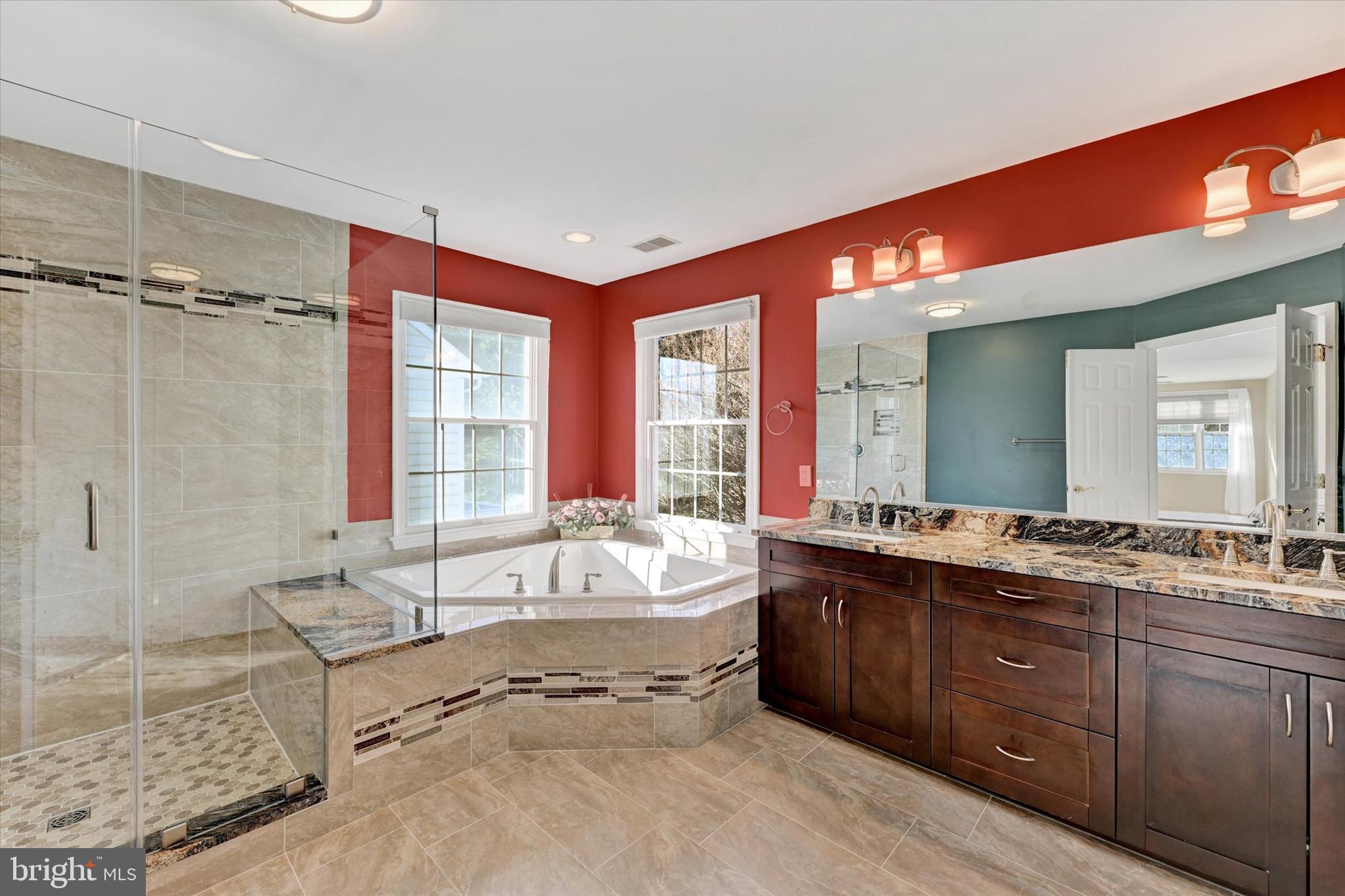 VILLAGE OF RIVER HILL - Residential