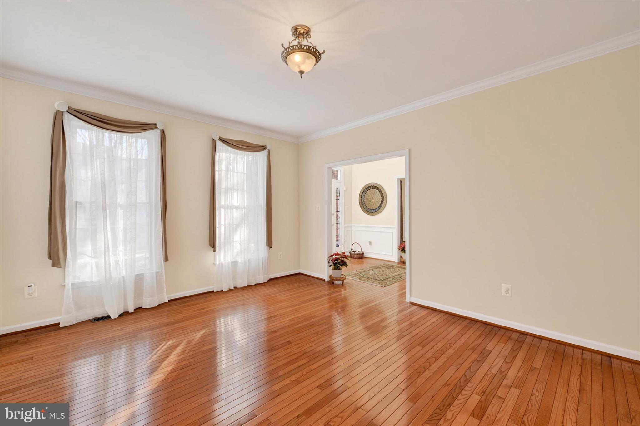 VILLAGE OF RIVER HILL - Residential