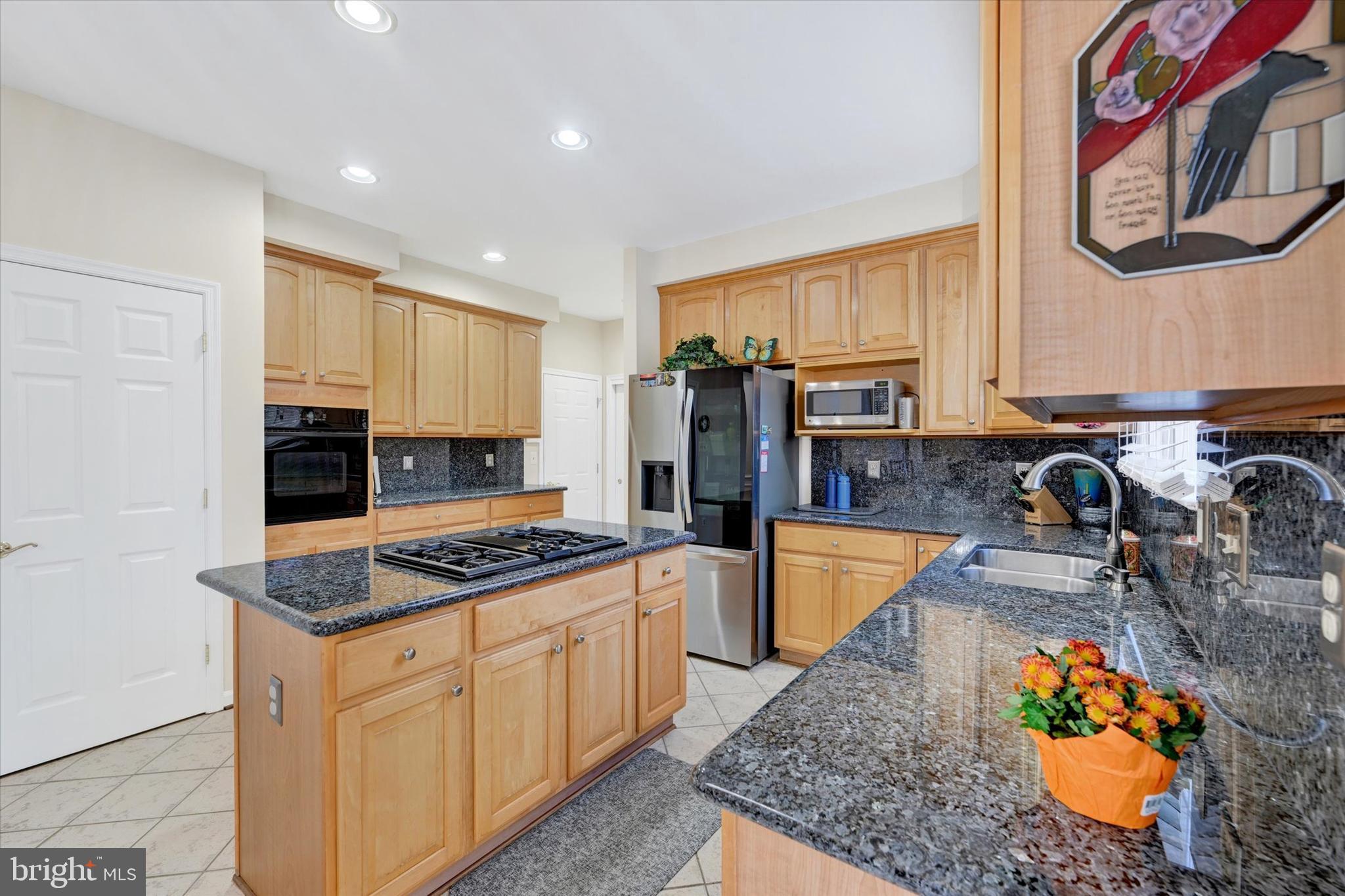 VILLAGE OF RIVER HILL - Residential