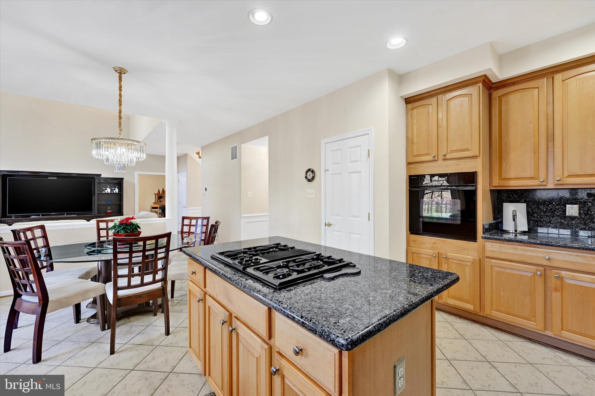 VILLAGE OF RIVER HILL - Residential