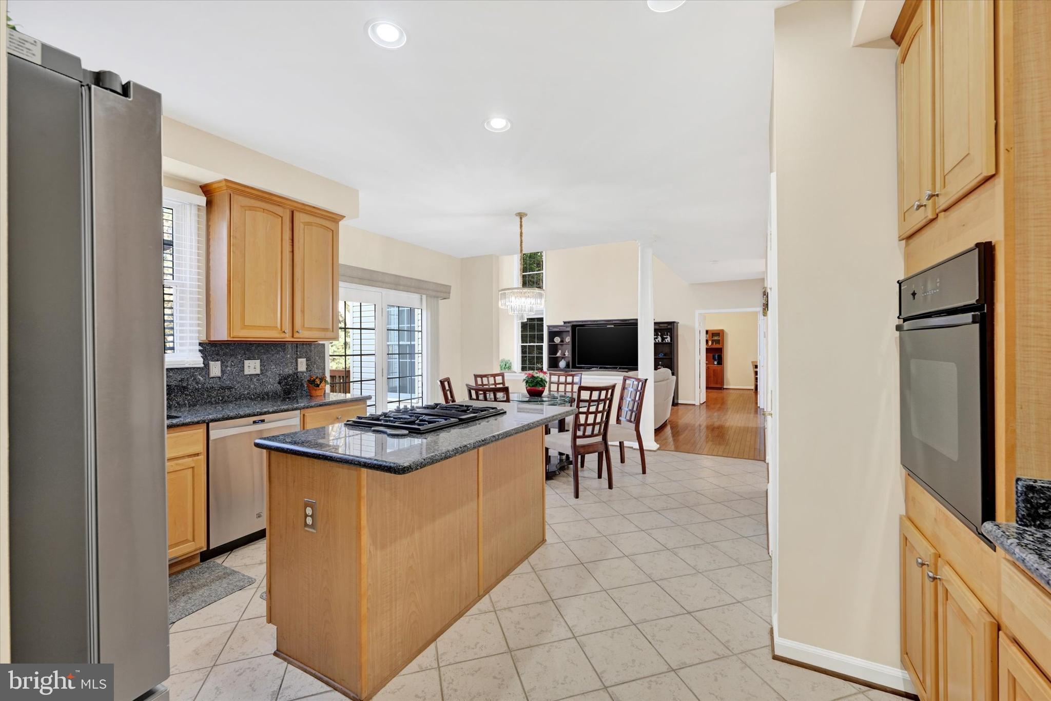 VILLAGE OF RIVER HILL - Residential