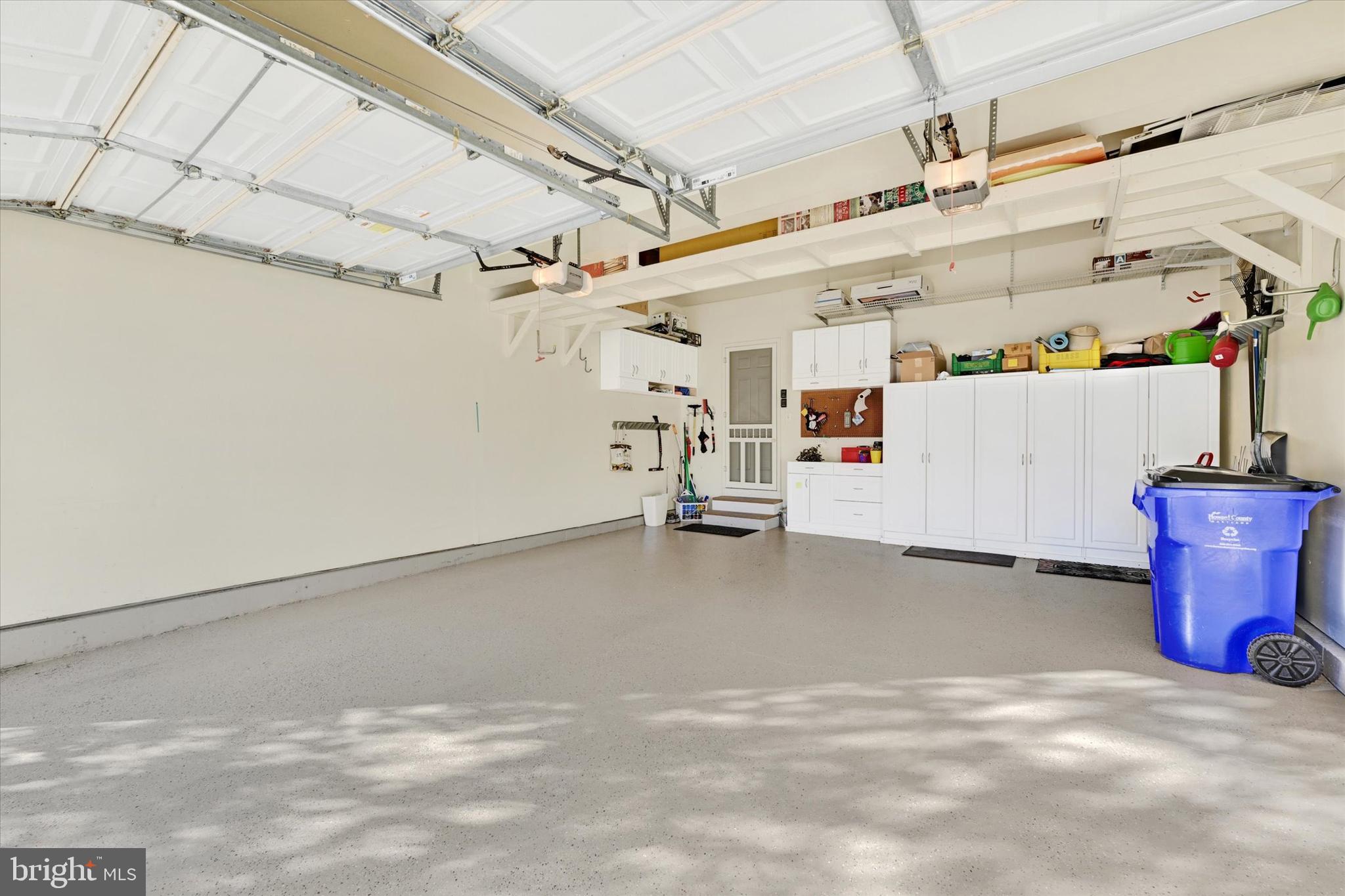 VILLAGE OF RIVER HILL - Residential