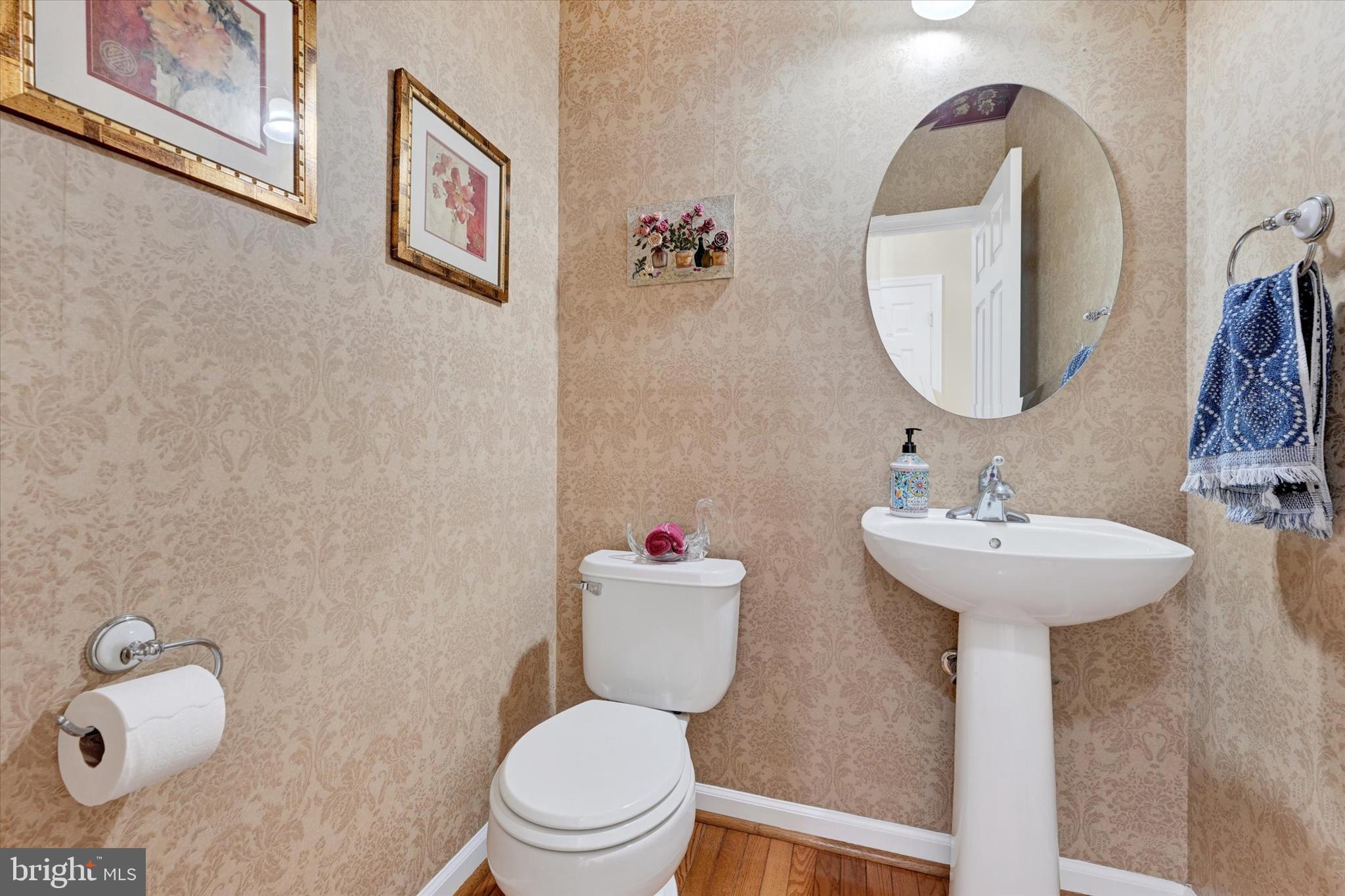 VILLAGE OF RIVER HILL - Residential