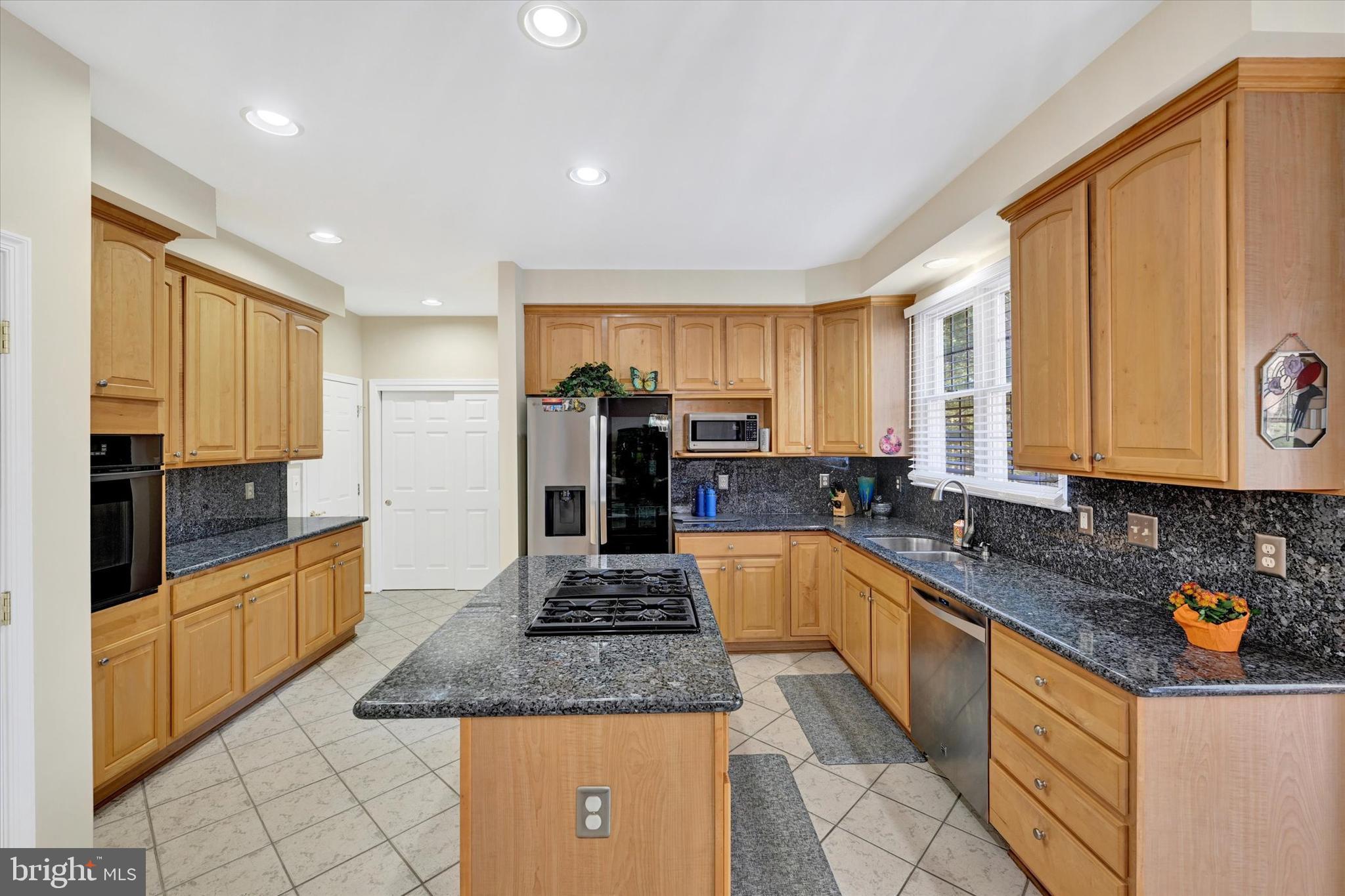 VILLAGE OF RIVER HILL - Residential