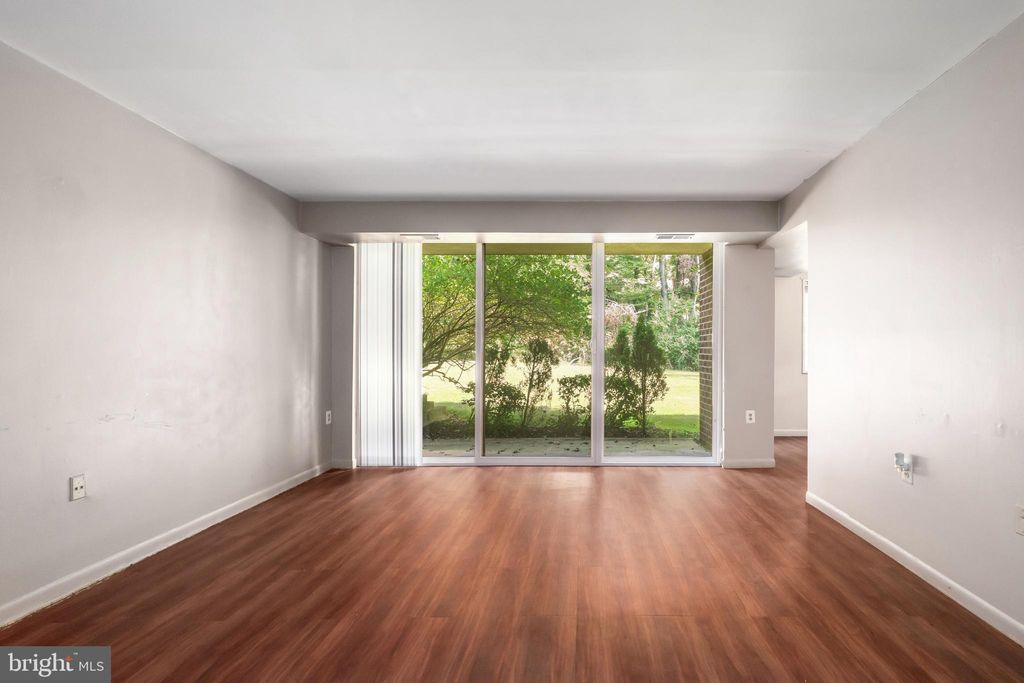 Photo of 1422 Northgate Square #22/1A, RESTON, VA 20190 (MLS # VAFX2267958)