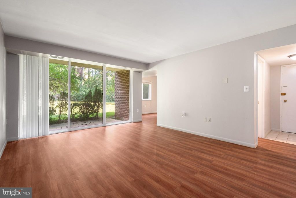 Photo of 1422 Northgate Square #22/1A, RESTON, VA 20190 (MLS # VAFX2267958)