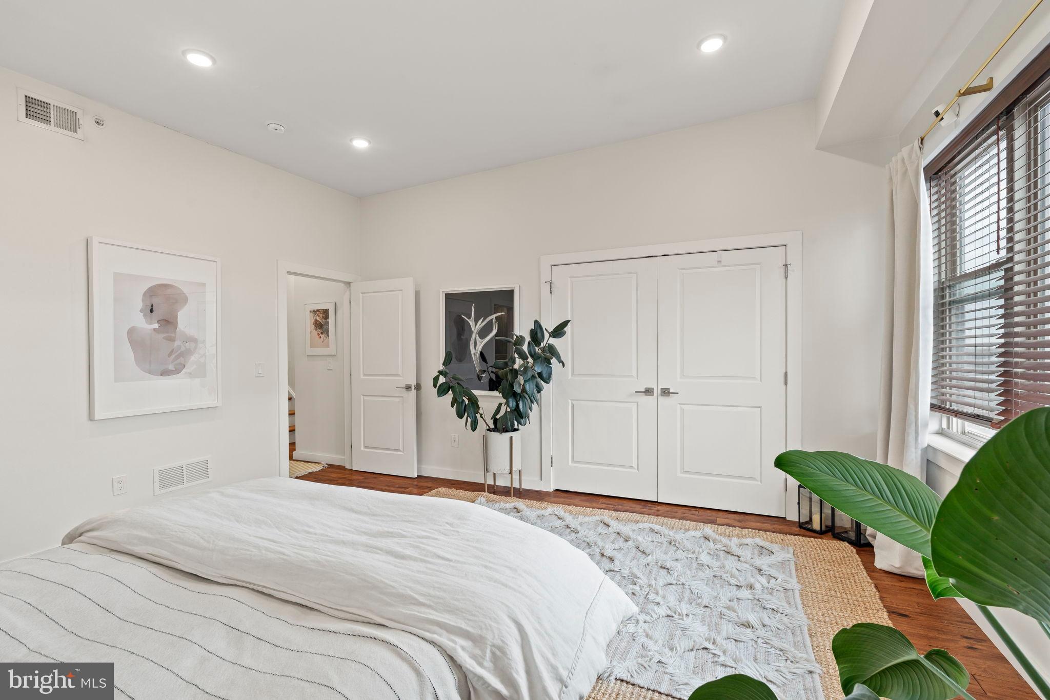 EAST PASSYUNK CROSSING - Residential