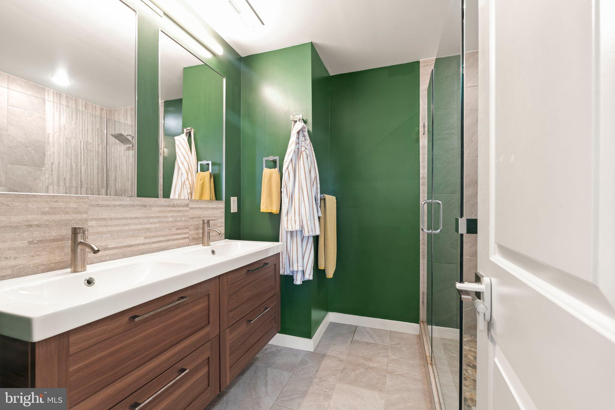 EAST PASSYUNK CROSSING - Residential