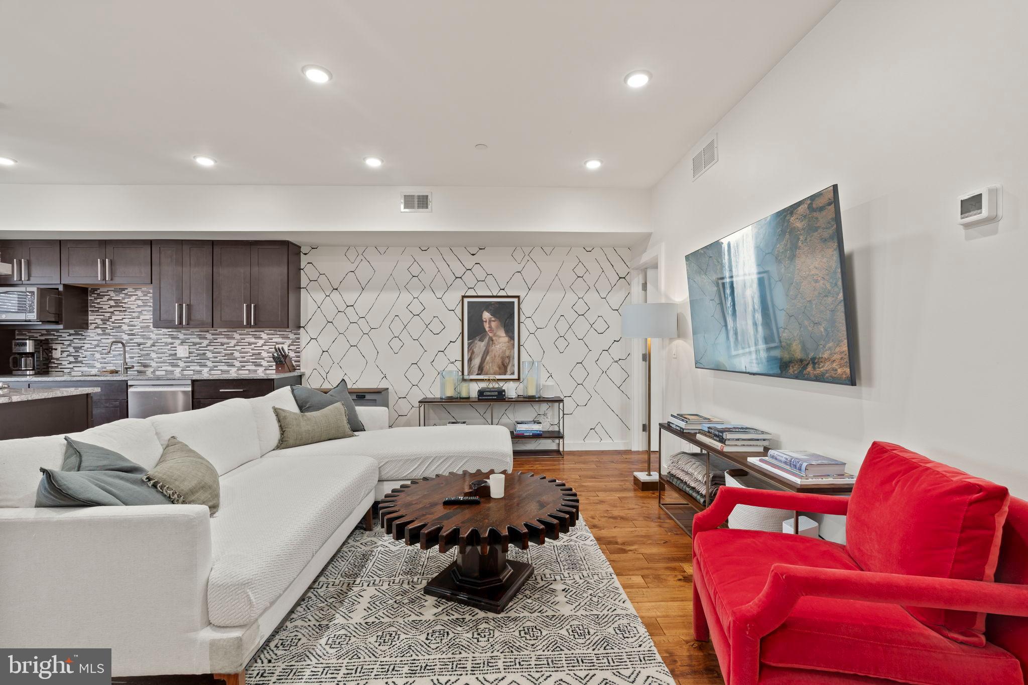 EAST PASSYUNK CROSSING - Residential