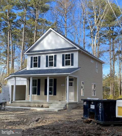 Homes For Sale - 113 Laurel Lane<br/> COLONIAL BEACH, VA 22443