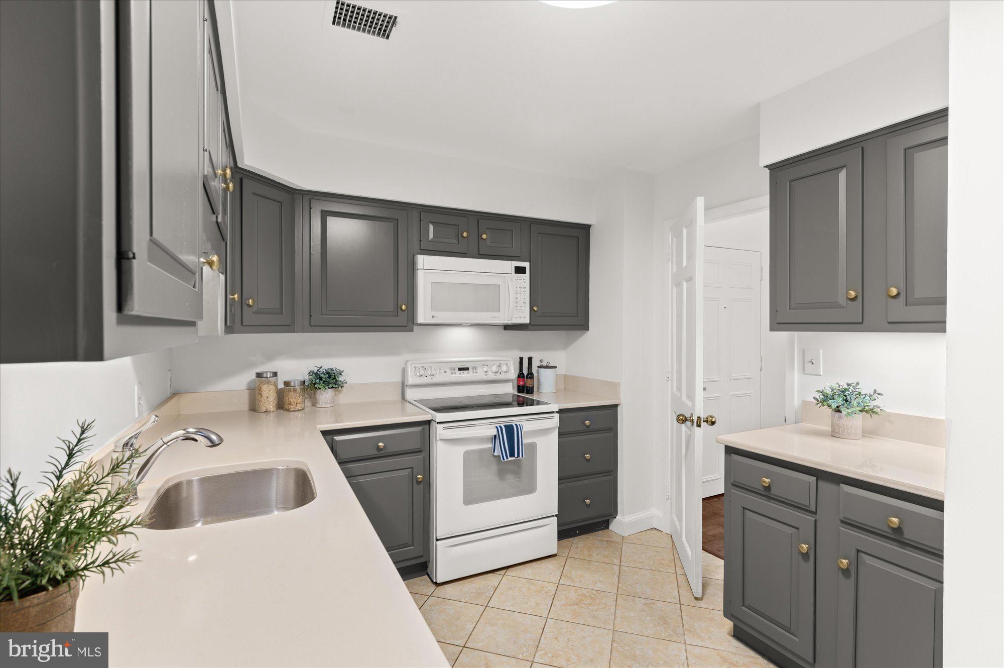 8101 CONN AVE - Residential