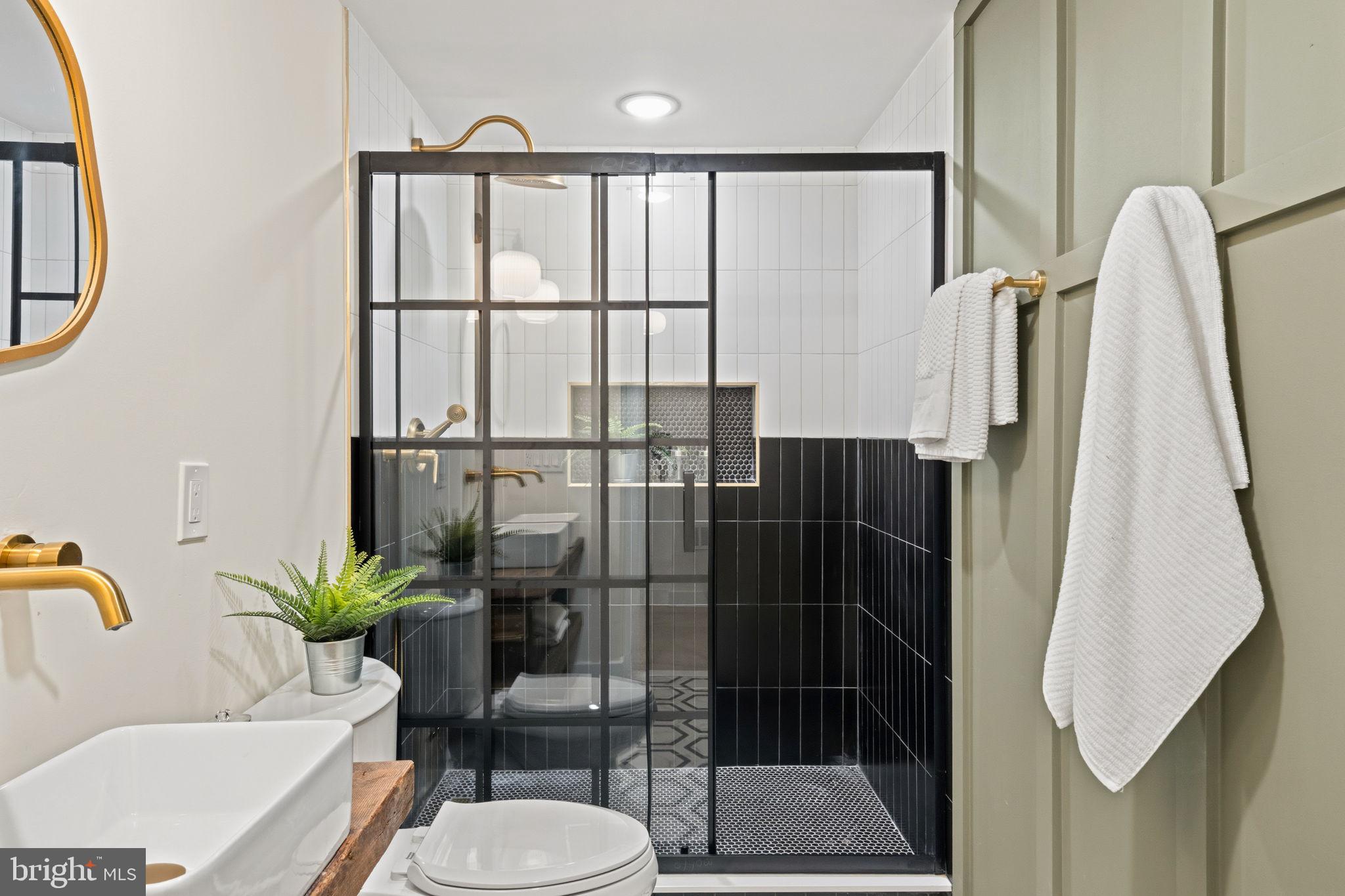 OLDE KENSINGTON - Residential