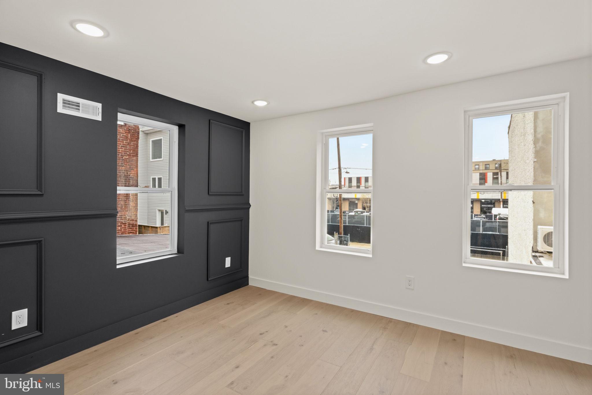 OLDE KENSINGTON - Residential