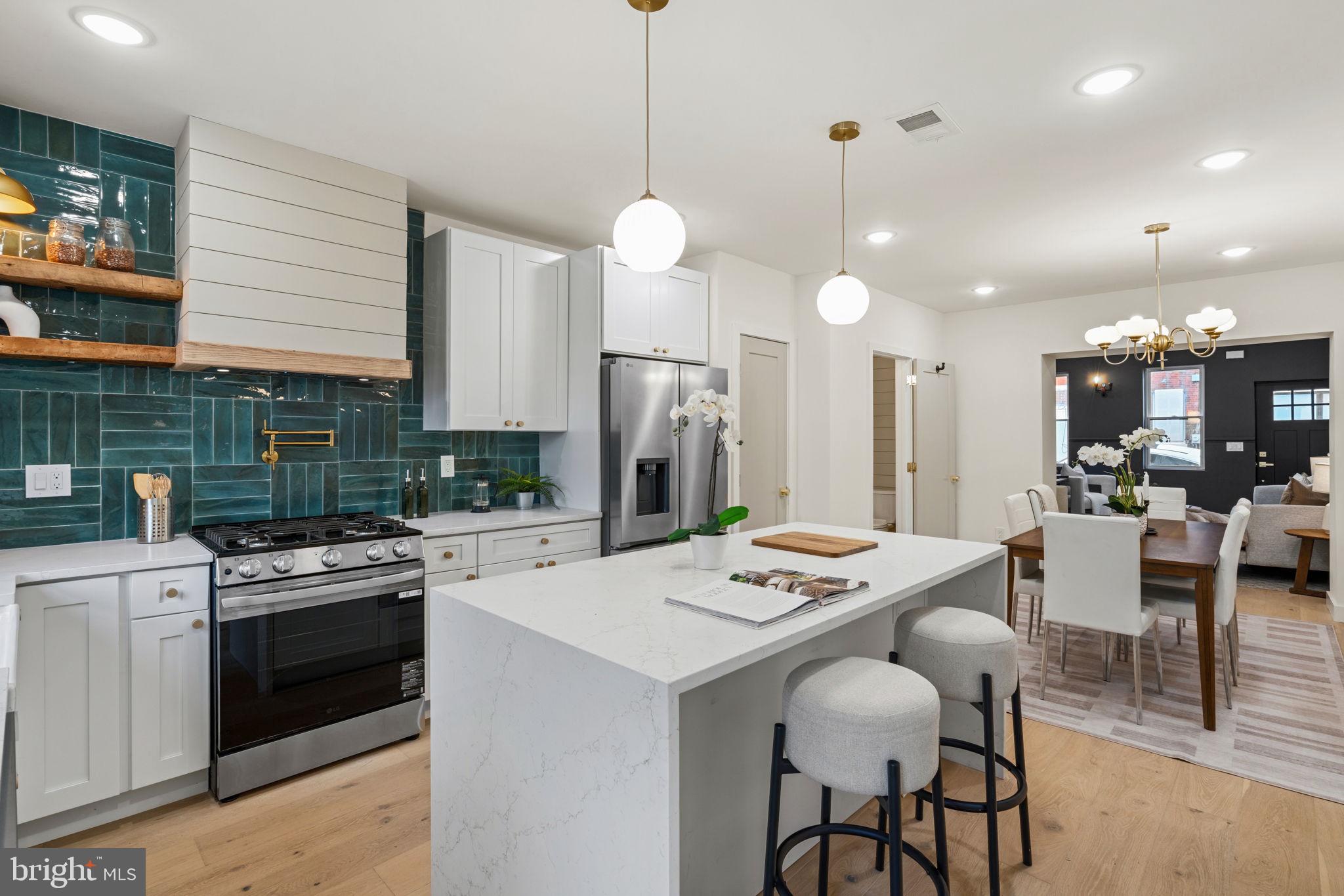 OLDE KENSINGTON - Residential