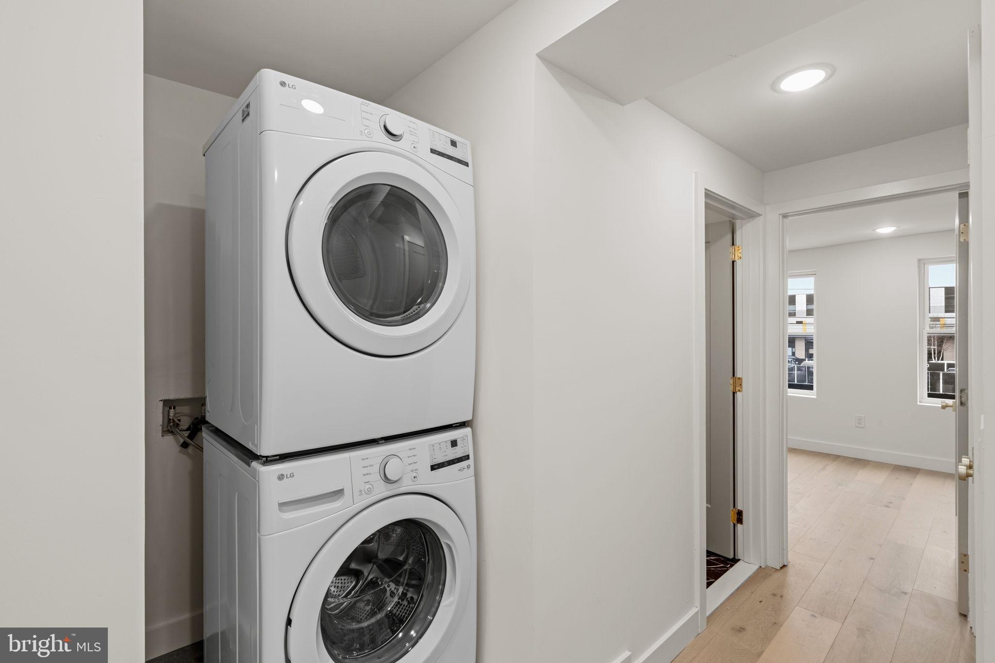 OLDE KENSINGTON - Residential