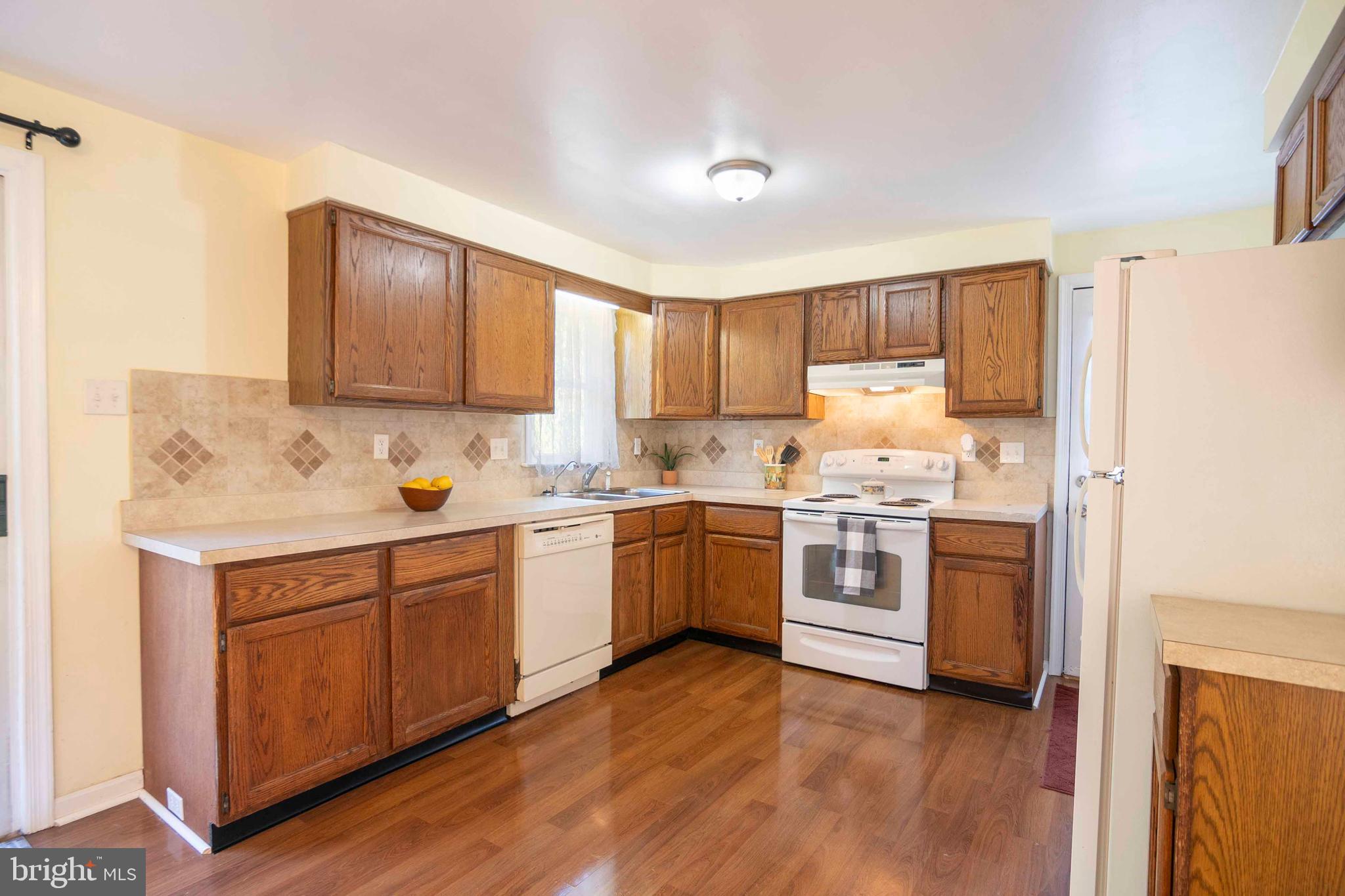 BROOK VILLAGE - Residential