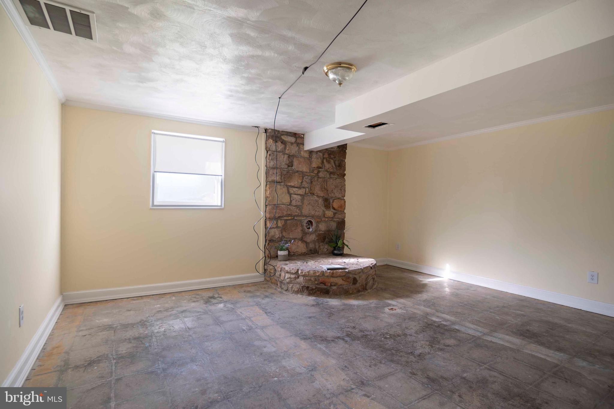 BROOK VILLAGE - Residential