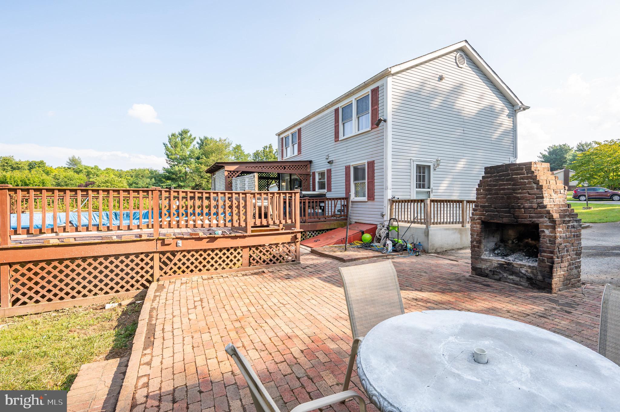 SHASTA EAST - Residential