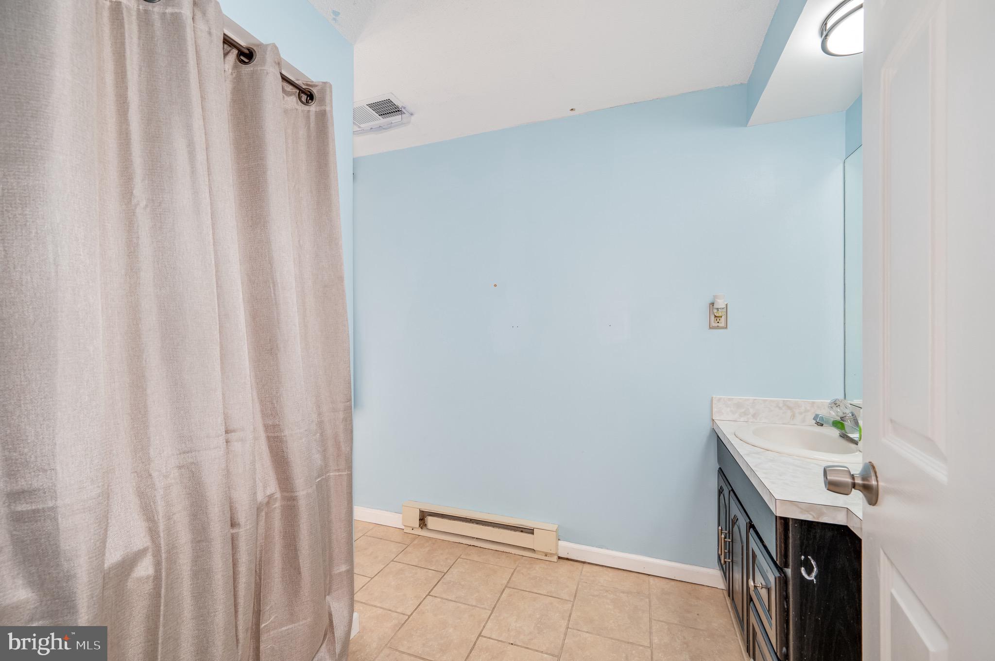 SHASTA EAST - Residential