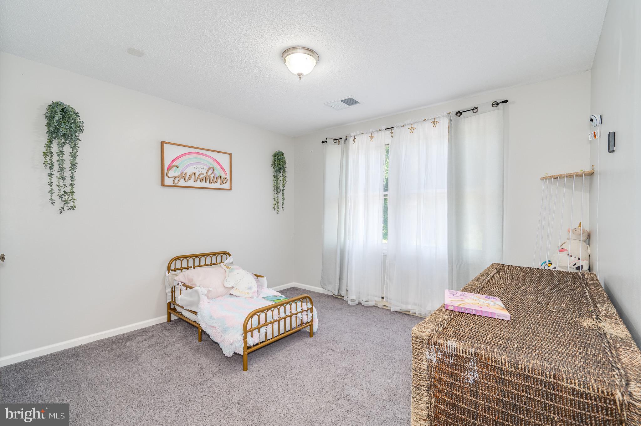 SHASTA EAST - Residential