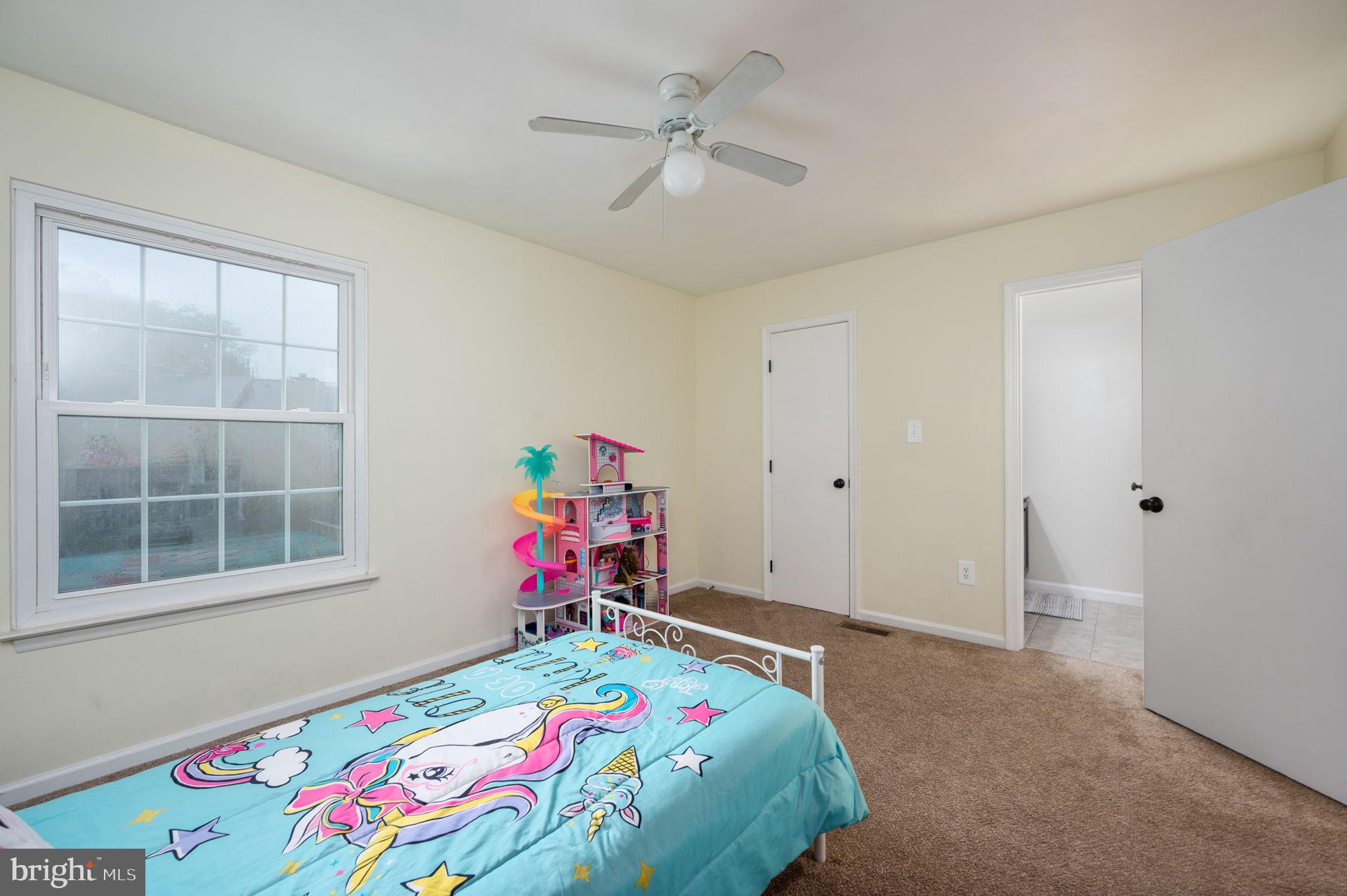 VILLAGES OF SALEM STATION - Residential