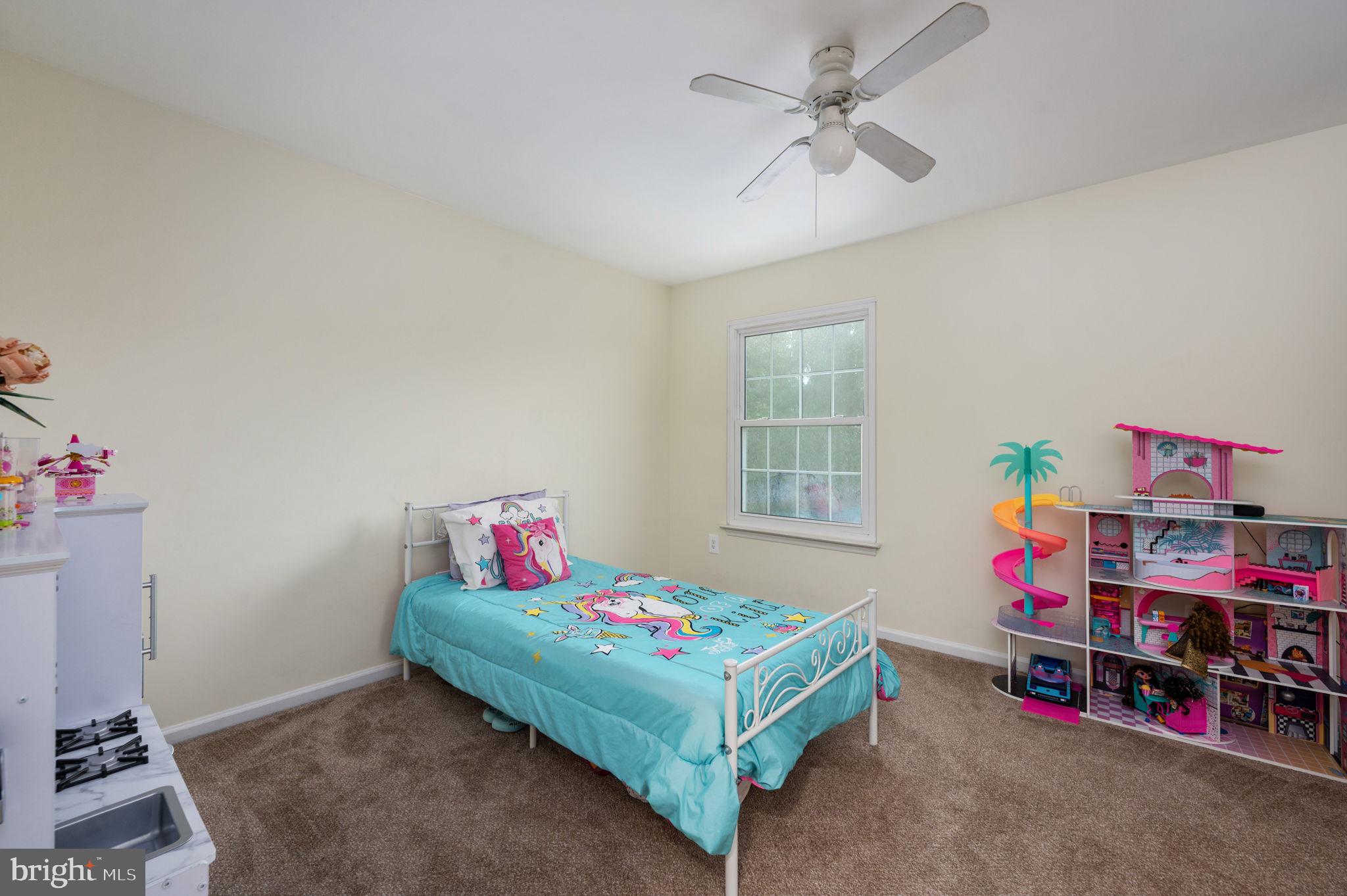 VILLAGES OF SALEM STATION - Residential