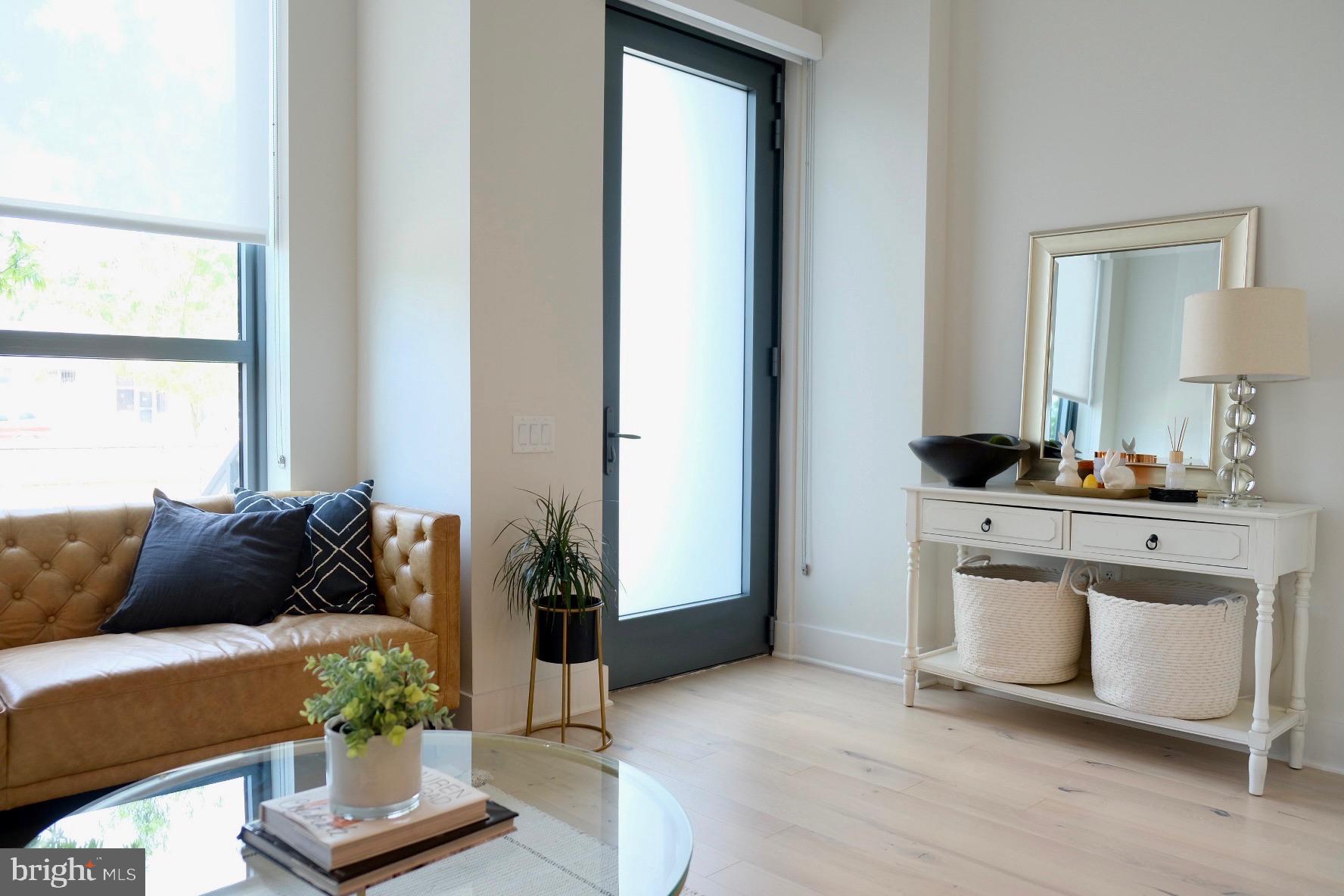 1211 VAN STREET SE TH-1C