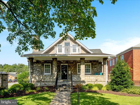 400 N ROYAL AVENUE FRONT ROYAL VA 22630