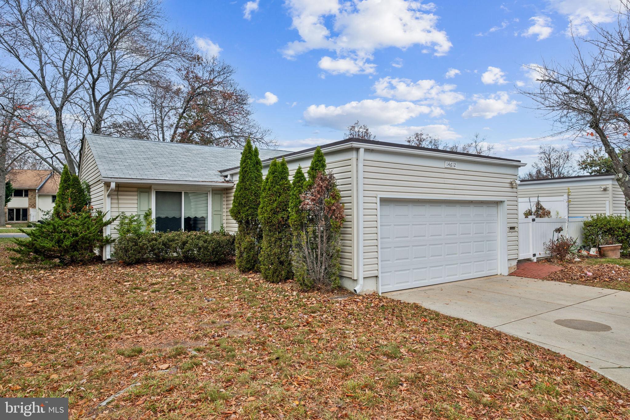 ROSSMOOR MUTUAL #10 - Residential Lease